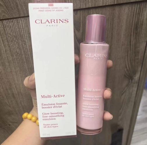 Clarins Multi-Active Day Emulsion - Glow Boosting, Line-Smoothing, 100ml 1 Clarins Multi-Active Day Emulsion - Glow Boosting, Line-Smoothing, 100ml
