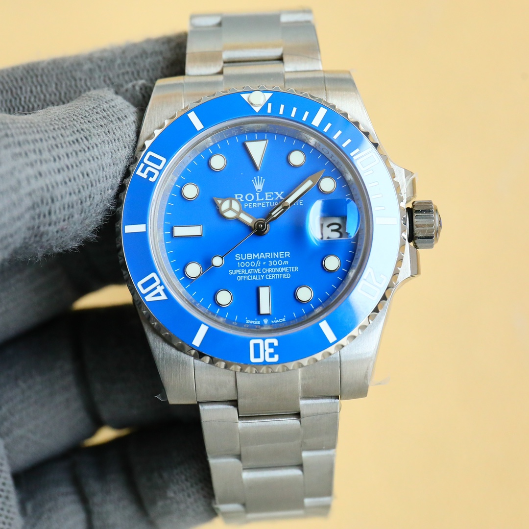 NO:147193,Citizen 2824: : 1100 v11 version Rolex Submarine and Water Ghost are coming strongly, especially the circle port of Green Water Ghost 116610LV is full of sincerity, the entire ceramic circle is completely transformed, fired according to the brand new formula and temperature, the color is no different from the original, completely crushing all versions on the market. Due to cost reasons, the price will be much higher than that of Black Water Ghost 116610LN. In addition, two exclusive technologies have been realized [Sapphire Luminous Stone] and [One-click bounce]. Cloning the original Cal. Integrated movement, blue hairspring, and imported KIF shock absorber (non-false triangle shock absorber). Upgrade focus  1. [Great Green Circle] Comprehensively analyze the composition of the original Cerachrom green ceramic outer ring, wrapping nano alloy coloring with silica and coloring agent ceramics. Through different temperature attempts, it was finally determined to fire between 1100 and 1250 degrees Celsius. The years of experience in manufacturing in Factory N and the hard work of many engineers finally presented everyone with a palace-level green ring. It is difficult for professionals to distinguish the authenticity at the naked eye, completely crushing all current versions of the market. 2. [Sapphire Luminous Stone] Exclusive technology, it is difficult to install a sapphire mirror on the outer layer of the luminous stone. It is difficult to install a mirror within a diameter of only 3mm. Through high-precision advanced equipment, it was successfully completed, realizing the same scratch-resistant night pearl as the original. It once again turned the tide and proved the strength of Factory N.  3. [The outer ring scale does not turn black] The scale on the ring port adopts physical vapor deposition technology to apply platinum powder on the font at high temperature, so that the font color is durable, and does not fade when exposed to water and oil. 4. [One-click buckle] The outer safety buckle of the buckle is the same as the original. Just use your finger to hold the inside of the buckle and press the buckle body with another finger, and the outer safety buckle can automatically pop open. It is also an exclusive technology in the entire market. 5. [Inner buckle ring mouth] The ceramic sheet and the ring mouth base are combined with the inner buckle, rather than small factory or low-version double-sided adhesive bonding. 6. [Literal texture upgrade] The luminescent stone of the literal scale round nail is full but not overflowing, and the rassa is more delicate than before.  7. [Universal original accessories] Use all the original accessories imported from Germany to scan CNC, and all accessories are exchanged with original accessories one-to-one, including the case, ring port, bottom cover, inner cover, ears, strap, and buckle. 8. [Imported 904L steel] The case and strap are both imported high-component 904L stainless steel. No few manufacturers use 316 to label and impersonate them, so that they can truly achieve high hardness, strong density, corrosion and scratch resistance.,,louis vuitton,rolex19860909西铁城 2824: :1100 v11版劳力士潜航者、水鬼强势来袭,特别是绿水鬼116610LV的圈口诚意满满,整个陶瓷圈脱胎换骨,按照全新的配方和温度烧制,肉眼下成色和原装毫无差异,彻底碾压市面所有版本.由于成本原因,价格也会比黑水鬼116610LN高出很多.另外实现了【蓝宝夜光石】和【一键弹扣】两大独家技术.克隆原装Cal.一体机芯,蓝色游丝,进口KIF避震器（非假三角避震器）.升级重点 1、【乱真绿圈】全面解析原装Cerachrom绿色陶质外圈的成分,用二氧化硅包裹纳米合金着色、剂陶瓷着色的技术,通过不同温度的尝试最终确定了在1100到1250摄氏度之间烧制.N厂多年制劳的经验加之多位工程师的呕心沥血,最终给大家呈现出了殿堂级的绿色圈口,肉眼下专业人士也很难分辨真伪,彻底碾压了市场目前所有版本. 2、【蓝宝夜光石】独家技术,在夜光石外层加装了蓝宝石镜面,在仅3mm的直径内加装镜面实属艰难,通过高精准的先进设备,还是顺利的完成了,实现了和原装一样的防刮夜明珠.再一次力挽狂澜的证明了N厂的强大. 3、【外圈刻度不发黑】圈口上的刻度采用物理气相沉积技术,将铂金粉高温涂覆在字体上,使字体颜色耐久,遇水遇油后都不掉色不发黑. 4、【可一键弹扣】表扣的外保险扣和原装一样,只要用手指抠住表扣内侧,另一个手指按压扣身,外保险扣就可以自动弹开.在整个市场也是独家技术. 5、【内扣圈口】陶瓷片和圈口底座为内扣方式结合,而非小厂或者低版本的双面胶粘合. 6、【字面质感升级】字面刻度圆钉的夜光石饱而不溢,拉沙比之前更加细腻 7、【配件通用原装】采用德国进口数控扫描原装的所有配件,一比一实现所有配件跟原装配件互换,其中包含表壳、圈口、底盖、内罩、生耳、表带、表扣. 8、【进口904L钢】表壳和表带均采用进口高成分904L精钢,非少数厂家用316贴上标签冒充,真正做到硬度强密度高、耐腐蚀抗剐蹭.,,louis vuitton,rolex,Watch