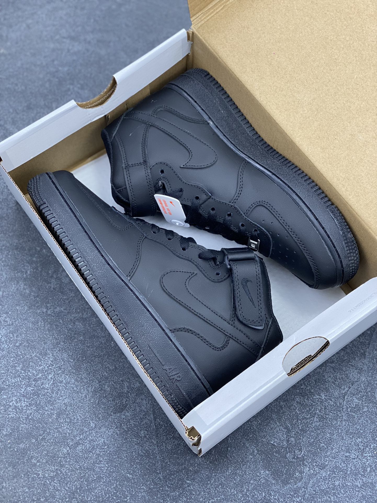 图片[9]-独家福利🎉 核心特价  Nike Air Force 1 Low 全黑 空军一号中帮运动休闲板鞋 原楦头原纸板 打造纯正空军版型#专注外贸渠道 全掌内置蜂窝气垫 #原盒配件 原厂中底钢印、拉帮完美 货号：CW2289-001 尺码：36 36.5 37.5 38 38.5 39 40 40.5 41 42 42.5 43 44 44.5 45 46-选品中心