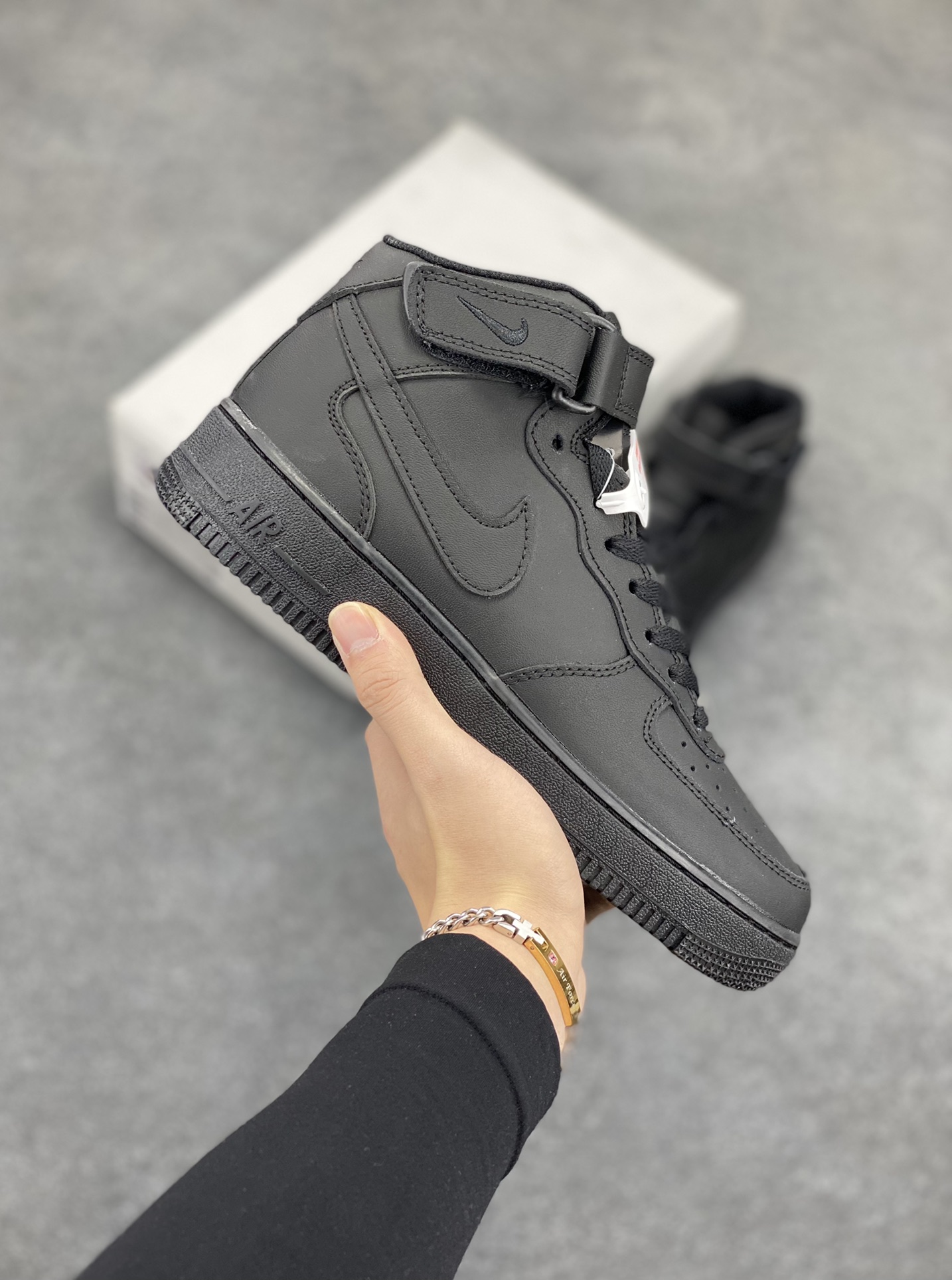 独家福利🎉 核心特价  Nike Air Force 1 Low 全黑 空军一号中帮运动休闲板鞋 原楦头原纸板 打造纯正空军版型#专注外贸渠道 全掌内置蜂窝气垫 #原盒配件 原厂中底钢印、拉帮完美 货号：CW2289-001 尺码：36 36.5 37.5 38 38.5 39 40 40.5 41 42 42.5 43 44 44.5 45 46-选品中心