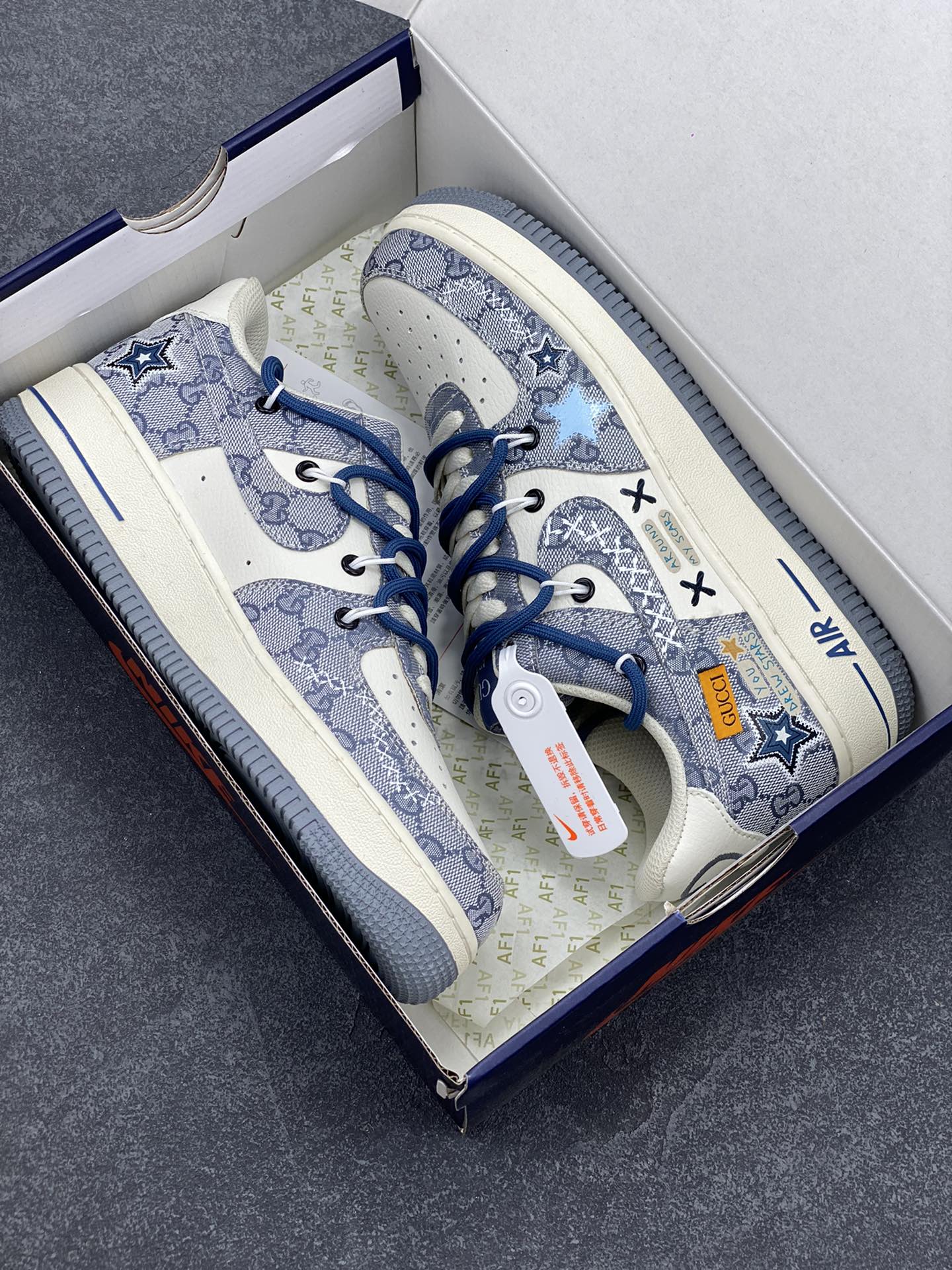 图片[9]-Nike Air Force 1 Low✨ “Blue Star” ✨“蓝色星星”空军一号低帮休闲运动绑带板鞋  在浩瀚无垠的宇宙中，有一颗独特的蓝色星星。它不像其他星星那样闪烁着耀眼的金黄或白炽的光芒，而是散发着一种静谧而神秘的蓝光，宛如一颗被遗落的蓝宝石，在黑暗的星际间独自闪耀。  货号：BD0077-222  尺码：36 36.5 37.5 38 38.5 39 40 40.5 41 42 42.5 43 44 44.5 45-选品中心