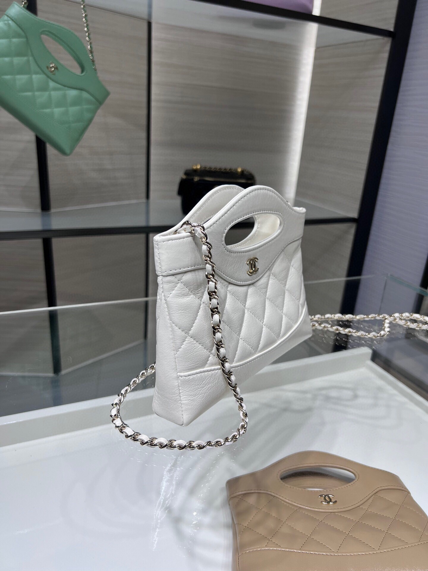 CHANEL Pochette with Chain