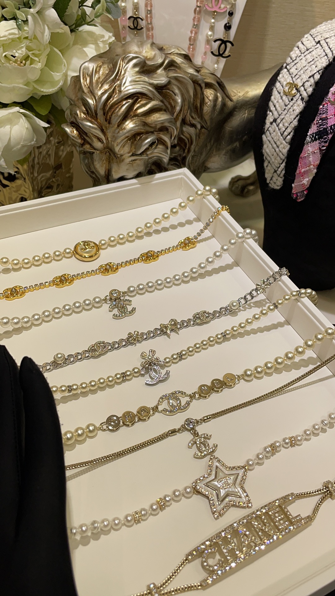 现货𝑪𝒉𝒂𝒏𝒆𝒍新款项链choker合集选款

配饰是穿搭的灵魂💕好戴又百搭

简单衣服搭配也立马变高级 买到赚到