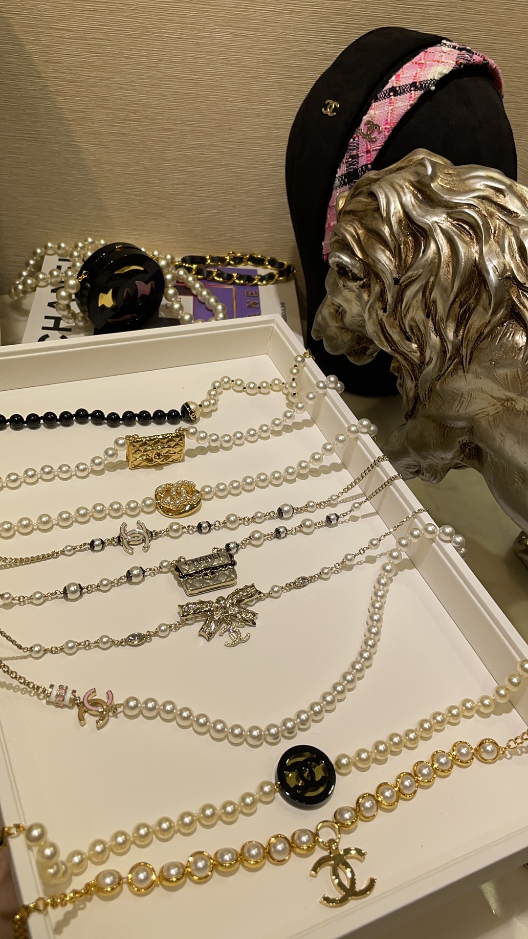 现货𝑪𝒉𝒂𝒏𝒆𝒍新款项链choker合集选款

配饰是穿搭的灵魂💕好戴又百搭

简单衣服搭配也立马变高级 买到赚到