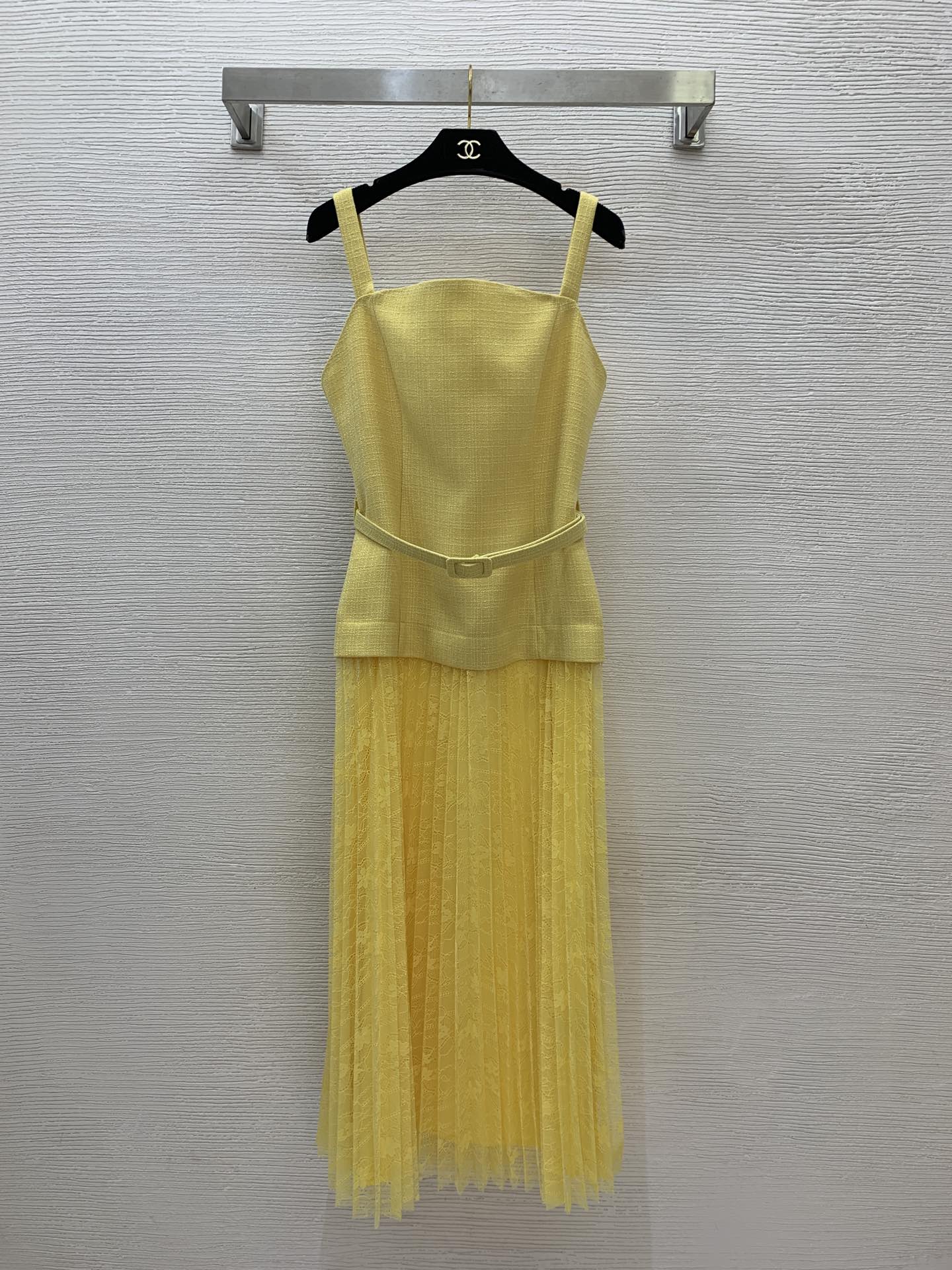 NO:308739,Model number G25010968 Dio* new high-end custom thick spliced ​​mesh strapless strapless dress with waist-hugging and slimming suspender!  (L size bust 92, waist 78, skirt length 125), dior, skirt ts, alexander wang19860909款号G25010968 Dio*新款高端定制粗纺拼接网纱抹胸式收腰显瘦吊带连衣裙！（L码胸围92,腰围78,裙长125）,,dior,skirts,alexander wang,Women's clothing