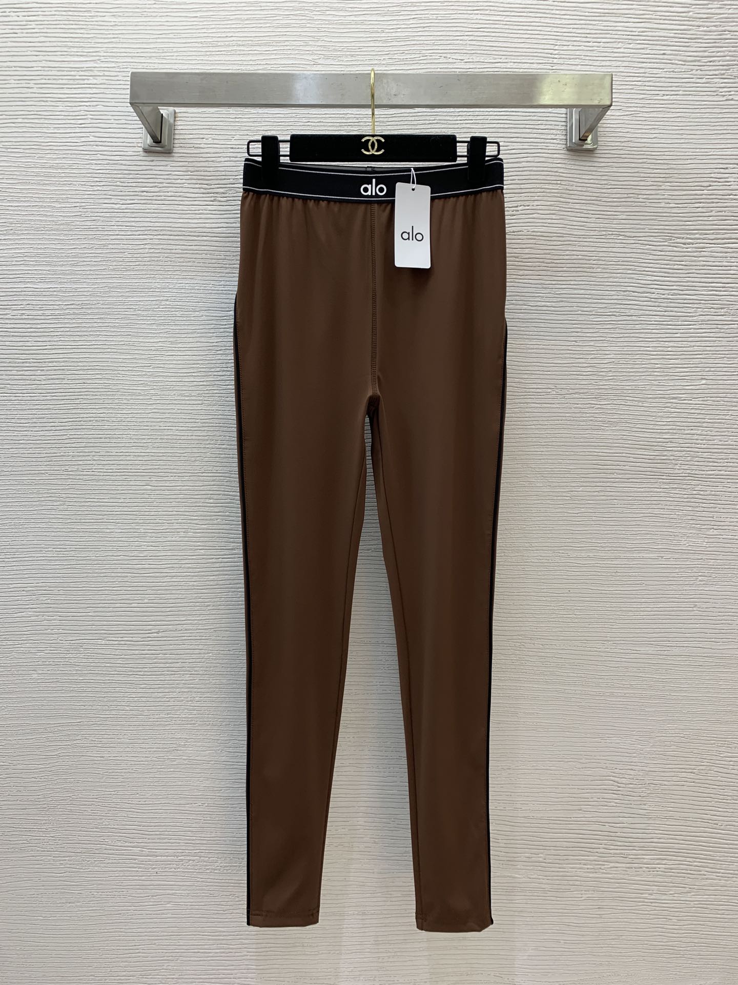 NO:316210,Model number D25011583 Aloyoga new style letter logo print contrasting webbing spliced ​​high stretch slim fit slim tight leggings fitness yoga pants!  Coffee, gray, white, black, (M size waist circumference 66 elastic, trousers length 93) hair pants, alexander wang19860909款号D25011583 Aloyoga新款 字母logo印花撞色织带拼接高弹力修身显瘦紧身打底裤健身瑜伽裤！咖色、灰色、白色、黑色、（M码腰围66松紧,裤长93）发裤,,alexander wang,Women's clothing