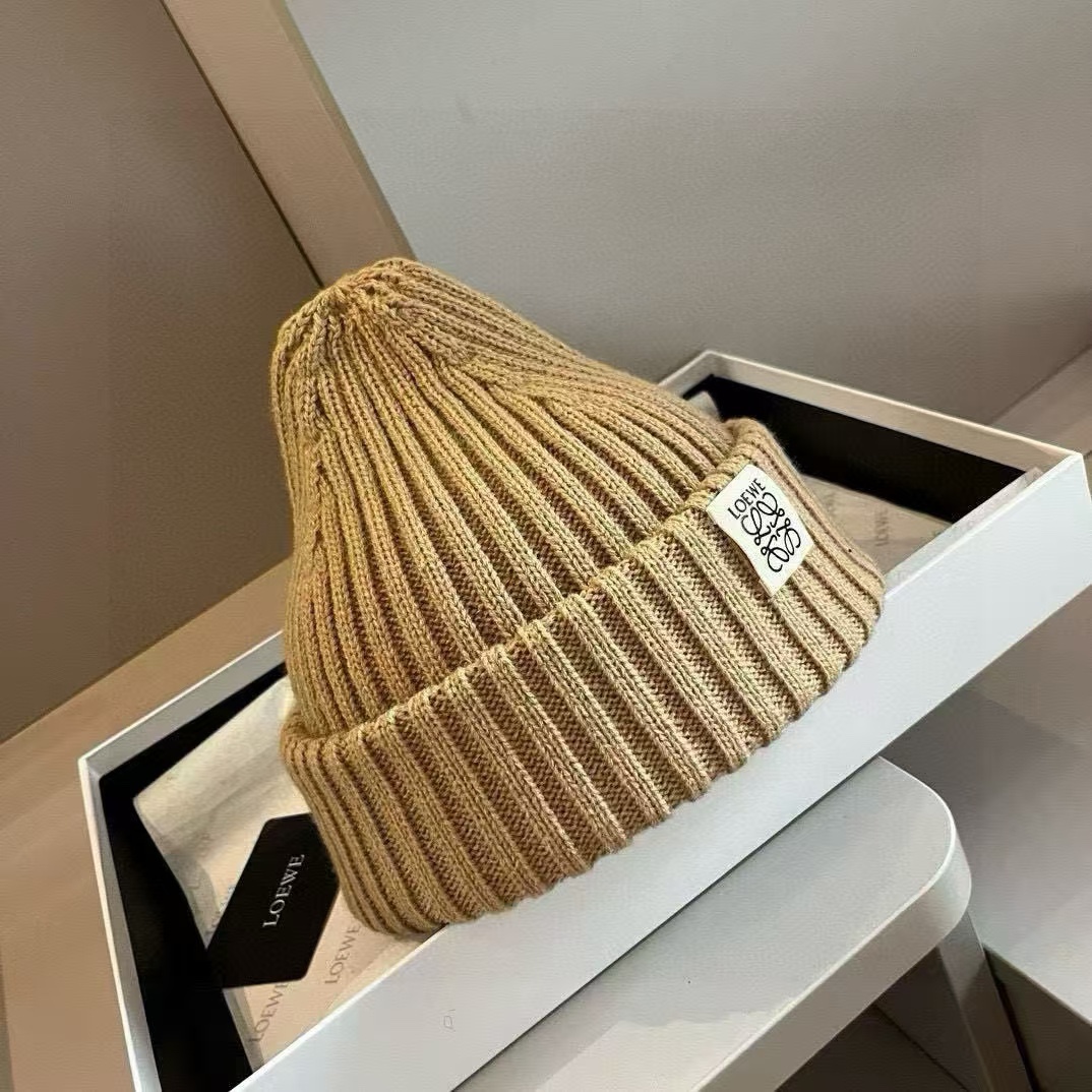 NO:219615,LOEWE new knitted wool hat, male and female universal full hat fisherman hat baseball hat knit hat, hat, loewe, espadrilles, hats19860909ＬＯＥＷＥ罗意威新款针织毛线帽,男女通用全帽子渔夫帽棒球帽针织帽,帽子,loewe,espadrilles,hats,hat