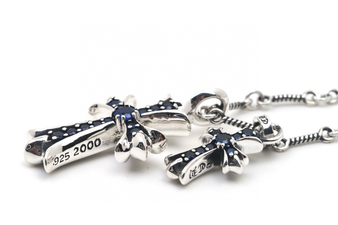 Chrome hearts 克罗心 做旧 蓝钻大小十字架项链 2