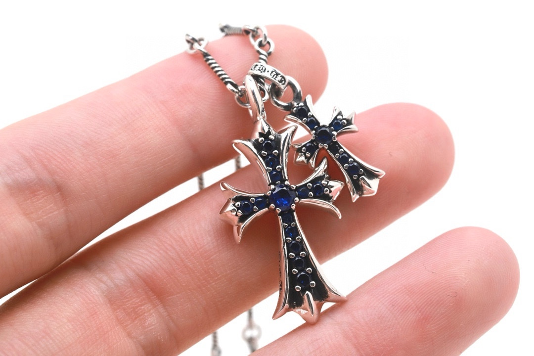 Chrome hearts 克罗心 做旧 蓝钻大小十字架项链 4