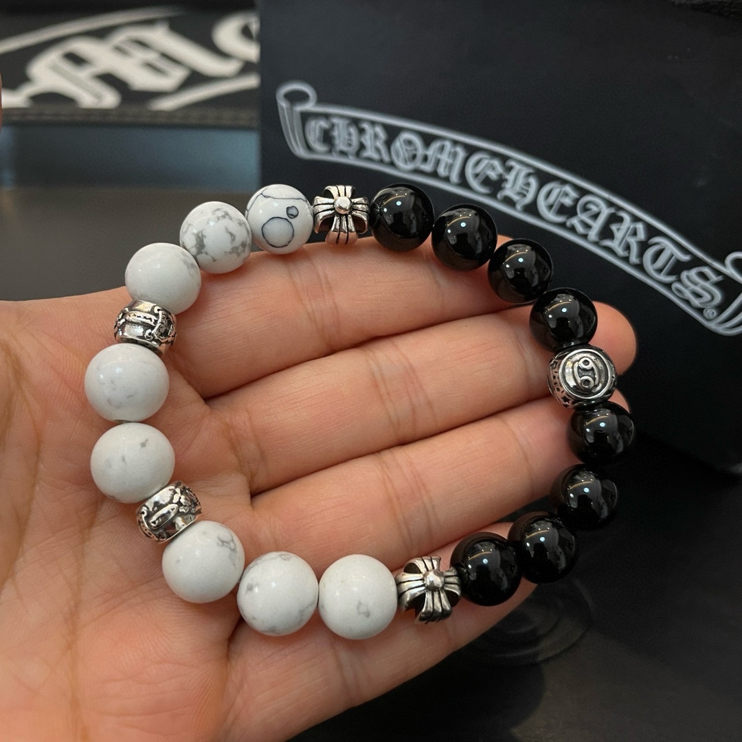 新款【专柜品质】Chrome Hearts克罗心 经典复古多元素拼色手链 手串,凹凸造型不同的花纹设计风格 呈现出与众不同 十字架 5