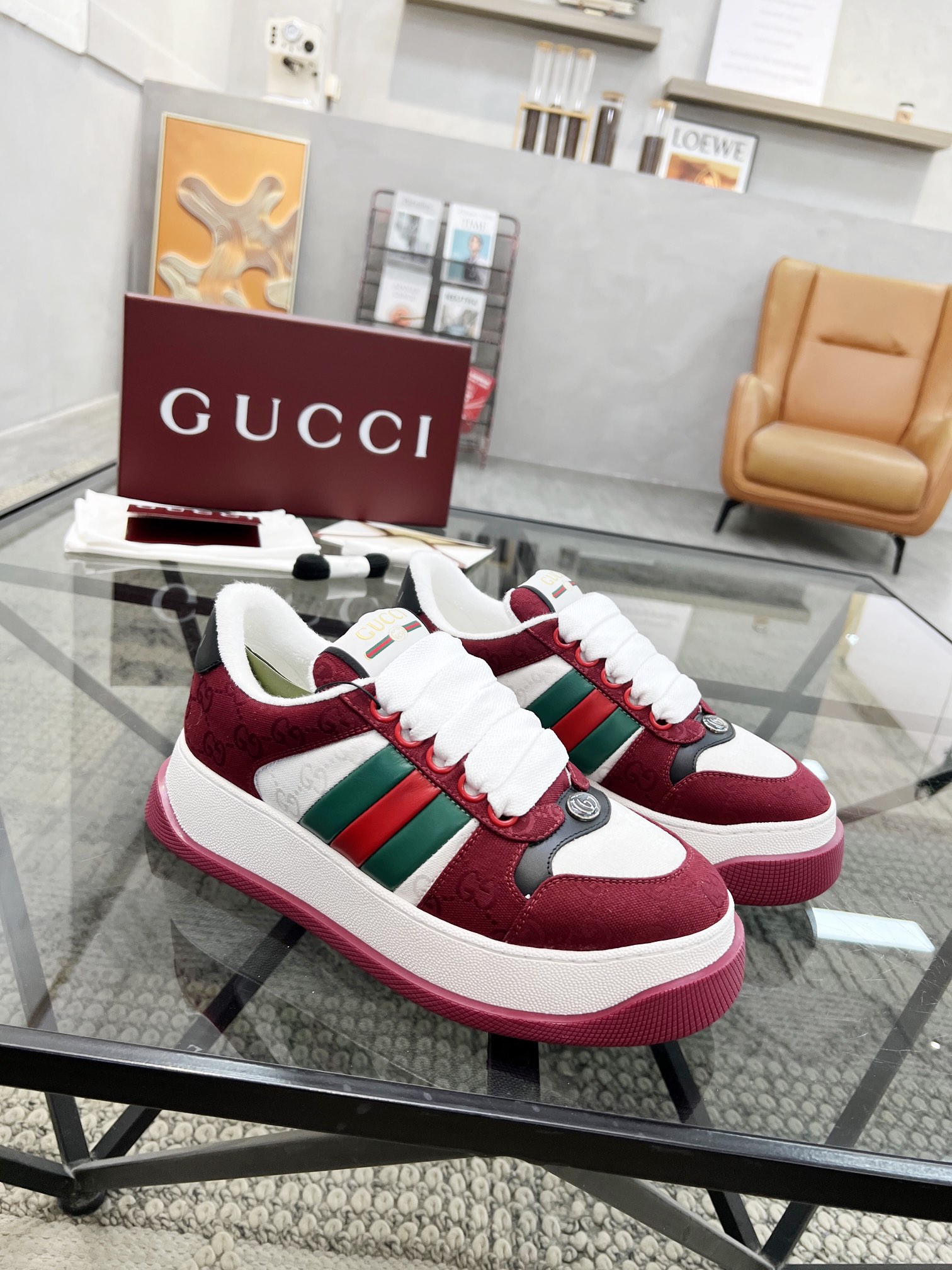 NO:222081,Brand G U C C I Color original color matching Number 38-44 Customized 45 Price Material Gucci 2025 new model The same high-end and boutique latest model for the counter This colored sneakers is an inspiration prototype, and the side is made with nylon striped webbing. The retro Gucci logo has been specially treated, and the overall appearance is aged. Gucci casual shoes, gucci, sneakers19860909品牌G U C C I 颜色原版配色 码数38-44定做45 价格 材质古奇2025新款款 专柜同款高端精品最新款 此款彩色运动鞋经典运动鞋为灵感原型,1:1制作侧面饰有尼龙条纹织带,复古Gucci标识经过特殊处理,整体呈现做旧效果,古奇 休闲鞋,gucci,sneakers,Men's shoes
