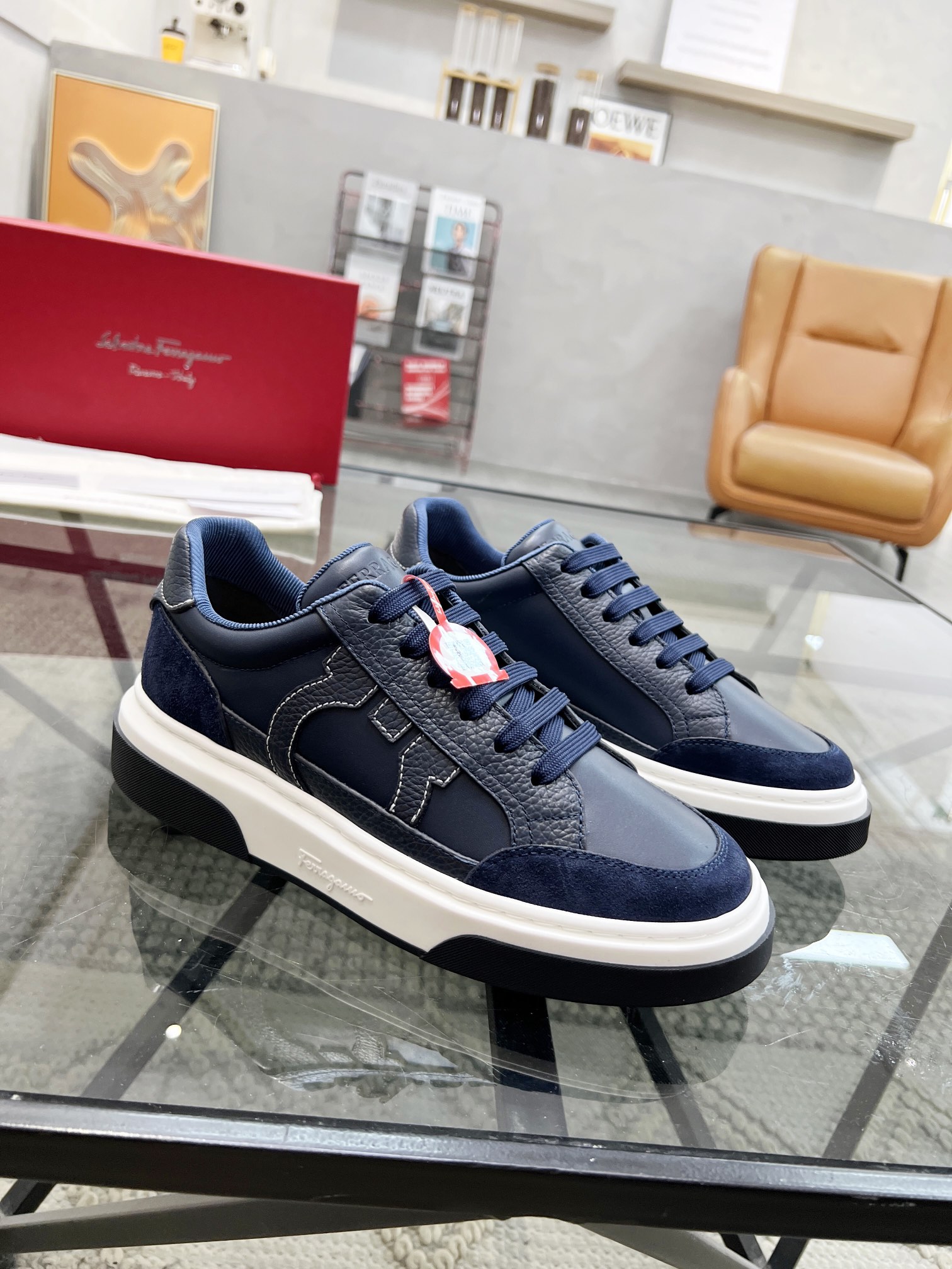 NO:222705,Brand Ferragamo Color original color matching Number 39-44 Customized 38.45 Price Material Ferragamo New product launch top version Original single quality regular shoe factory fashion trendy upper cowhide making luxury cowhide foot pad original Ferragamo outsole high-end quality worth owning, Ferragamo casual shoes, ferragamo, ferragamo, cowhide19860909品牌Ferragamo 颜色原版配色 码数39-44定做38.45 价格 材质菲拉格慕新品上市顶级版本 原单品质正规鞋厂出品时尚潮流范鞋面牛皮制作奢华牛皮垫脚原版菲拉格慕大底高端品质值得拥有,菲拉格慕 休闲鞋,ferragamo,ferragamo,cowhide,Men's shoes