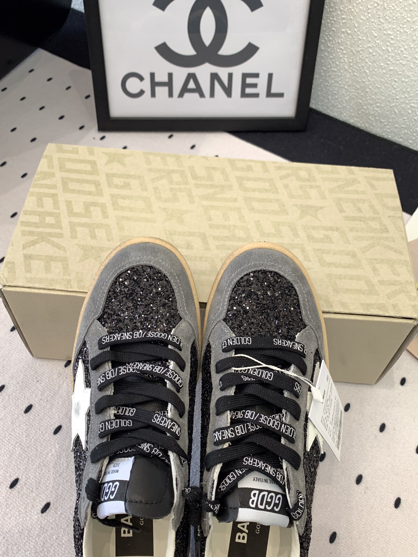 Top-Quality Recreational Shoes: GGDB’s Exclusive Cabinet-Limited Collection, Personalized Graffiti, Size 35-40 - 图片 4