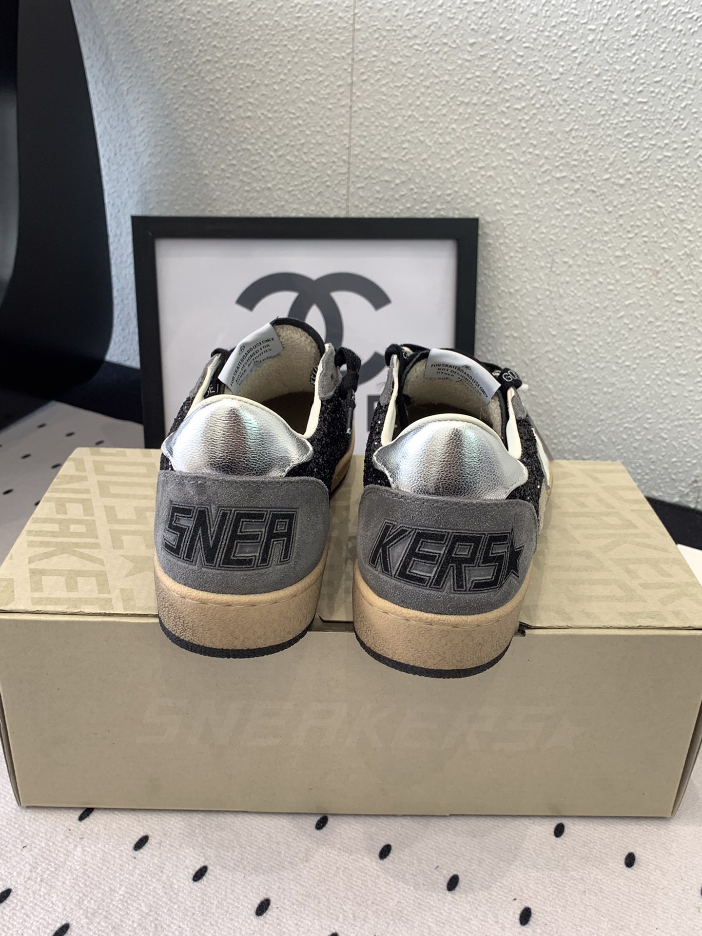 Top-Quality Recreational Shoes: GGDB’s Exclusive Cabinet-Limited Collection, Personalized Graffiti, Size 35-40 - 图片 3