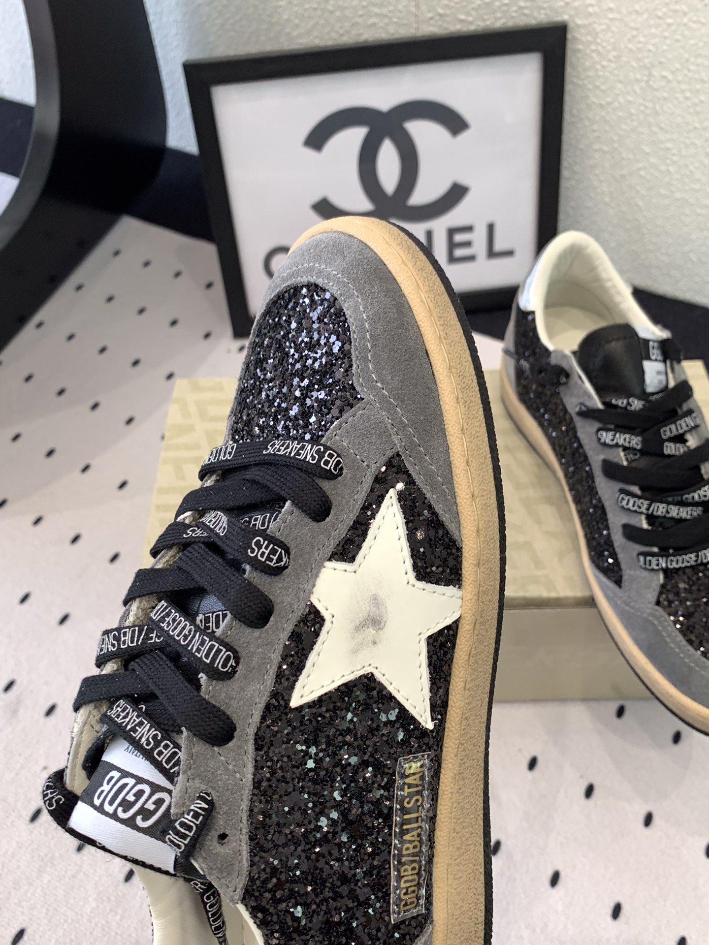 Top-Quality Recreational Shoes: GGDB’s Exclusive Cabinet-Limited Collection, Personalized Graffiti, Size 35-40 - 图片 7