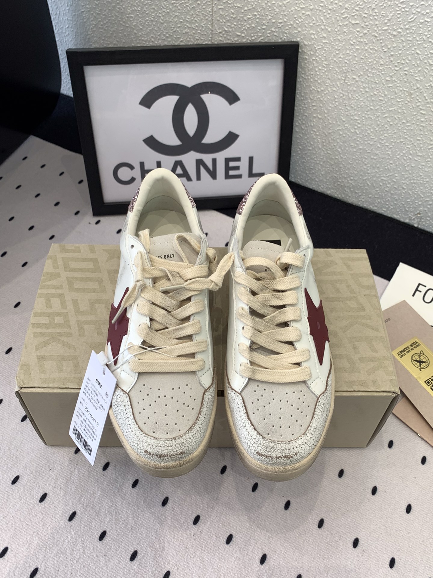 NO:164328,GGDB's new casual shoes top version, the counter limited edition original one-to-one development, all details are the same as the original, the top quality shipment, the classic continuation, the versatile artifact, personality graffiti Size35-40, casual shoes/sports shoes, sneakers19860909GGDB新款休闲鞋顶级版本 专柜限量款原版一比一开发 所有细节和原版一样 顶级品质出货 经典的延续 百搭神器 个性涂鸦 Size35-40,休闲鞋/运动鞋,sneakers,Women's Shoes