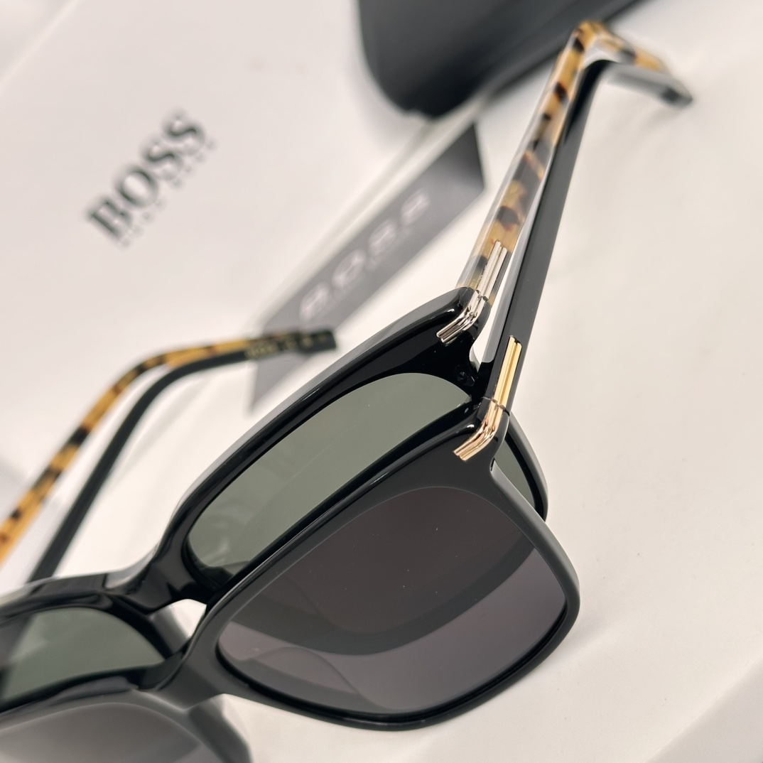  ‼️ 细节图 🆕 BO*S 1669F/SK Size：56口18-145 🕶🕶💋💋👣👣  高品质