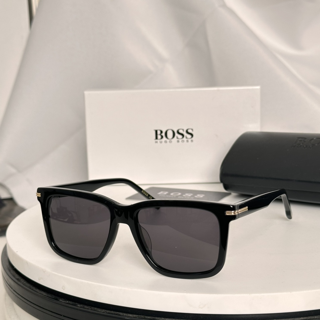  ‼️BOSS
MODEL：1598/S
SIZE：53口17-145🦇