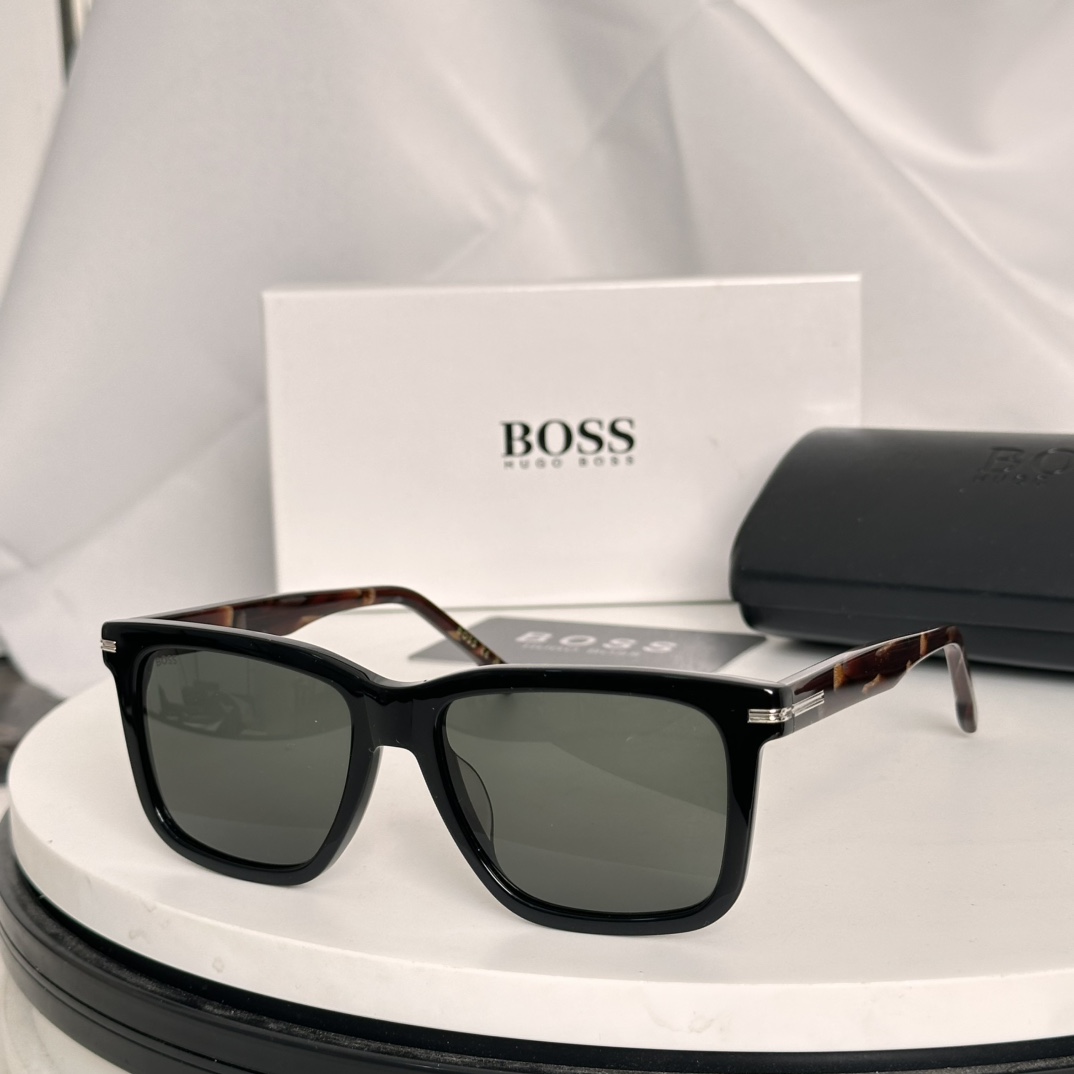  ‼️BOSS
MODEL：1598/S
SIZE：53口17-145🦇