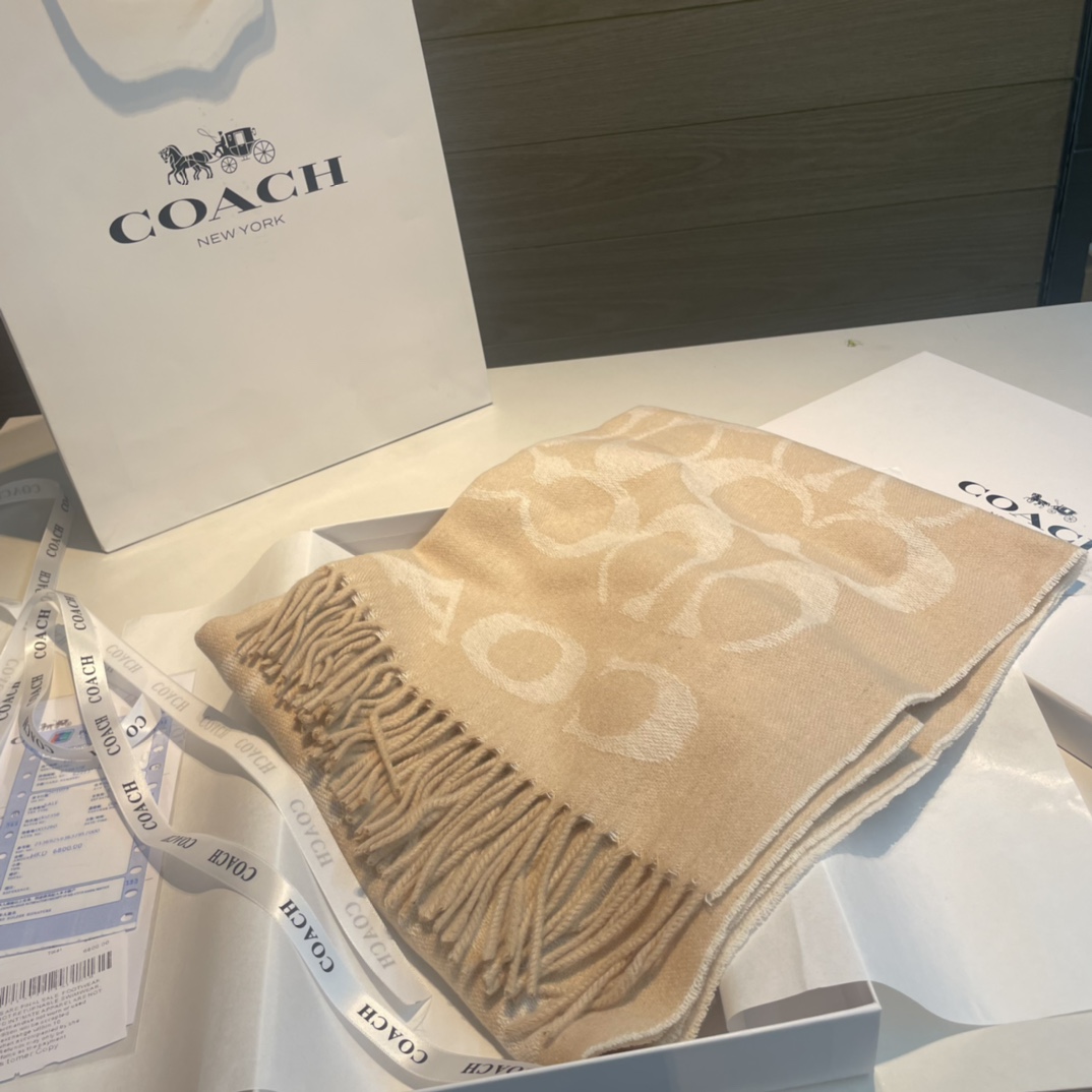 Coach Classic Logo Wool Scarf: Soft, Comfy, Reversible, 53x195cm, 97% Wool. - 图片 3