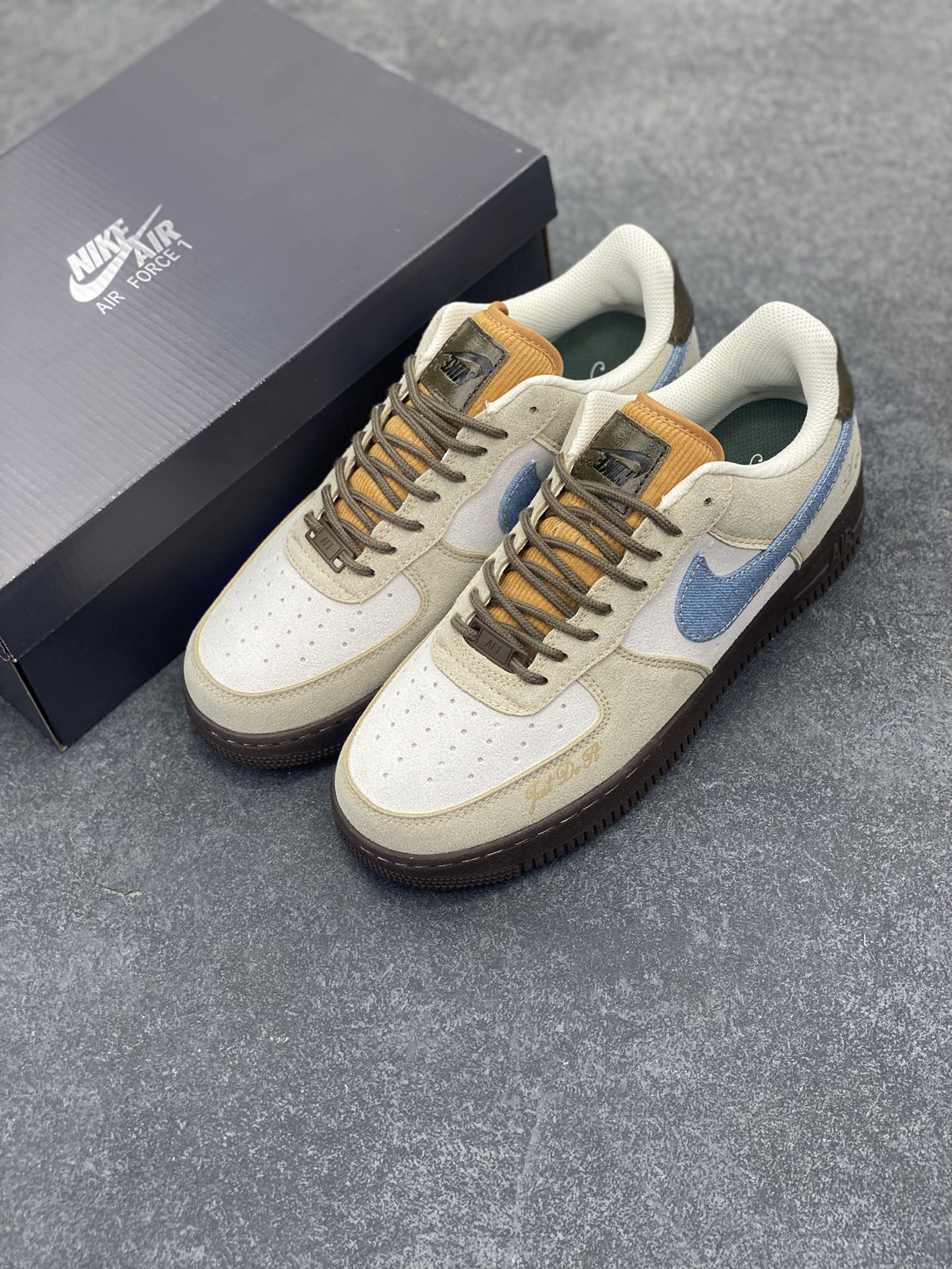 图片[8]-Nike Air Force 1 Low 空军一号低帮百搭休闲运动板鞋。柔软、弹性十足的缓震性能和出色的中底设计，横跨复古与现代的外型结合，造就出风靡全球三十多年的Force 1，直到今天还深受青睐。 货号：HQ3458-142 尺码：36 36.5 37.5 38 38.5 39 40 40.5 41 42 42.5 43 44 44.5 45-选品中心