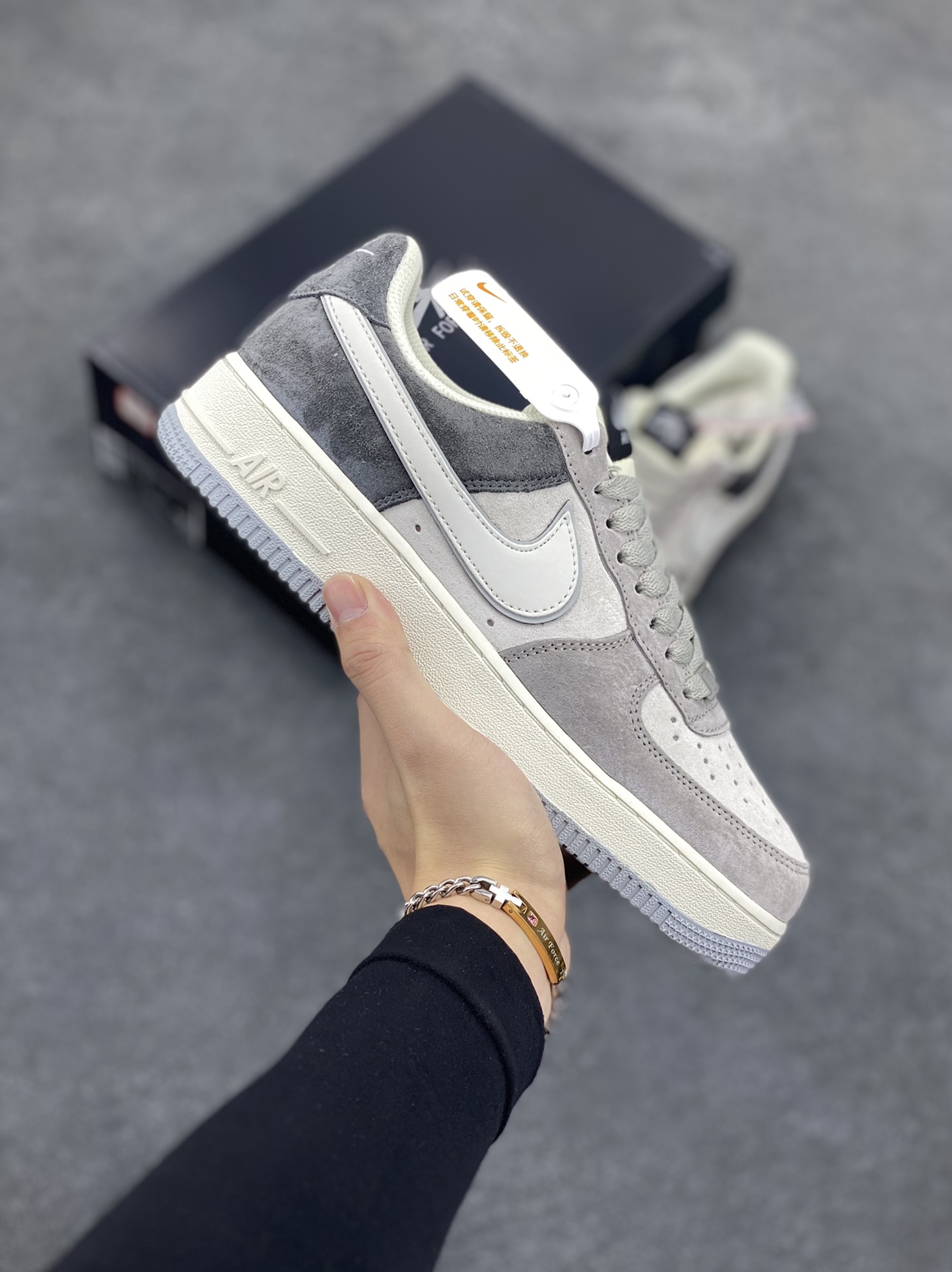 Nike Air Force 1 Low ’07 米灰黑配色 空军一号低帮休闲板鞋 原厂麂皮 3M反光 原楦原纸板 纯正版型 正品NFC感应芯片 高清洁度 内置全掌气垫 货号：DW0831-896 尺码：36 36.5 37.5 38 38.5 39 40 40.5 41 42 42.5 43 44 44.5 45-选品中心