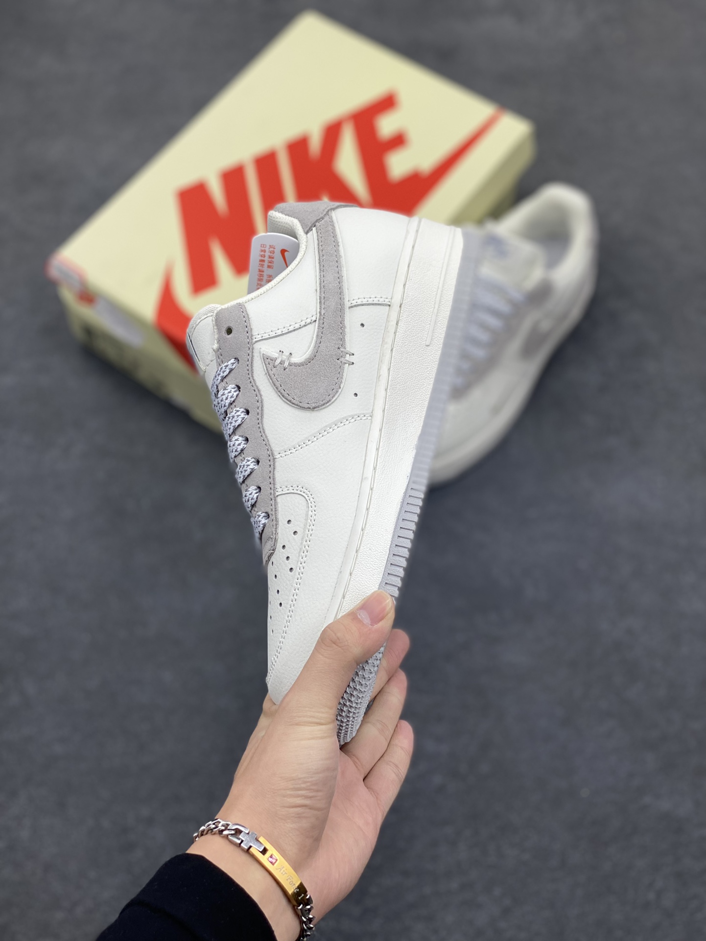 图片[3]-NIKE Air Force1 L .0w X Anti Social Social Club (ASSC) 联名空军一号板鞋 美式街头潮牌Anti Social Social Club正式NIKEAirForce1合作联名原楦头原纸板打造纯正低帮空军版型原盒配件拉帮完美大厂纯原品质出货清洁度电绣工艺皮料切割干净无任何毛边细节完美 货号：SC-987611 尺码：36 36.5 37.5 38 38.5 39 40 40.5 41 42 42.5 43 44 44.5 45-选品中心