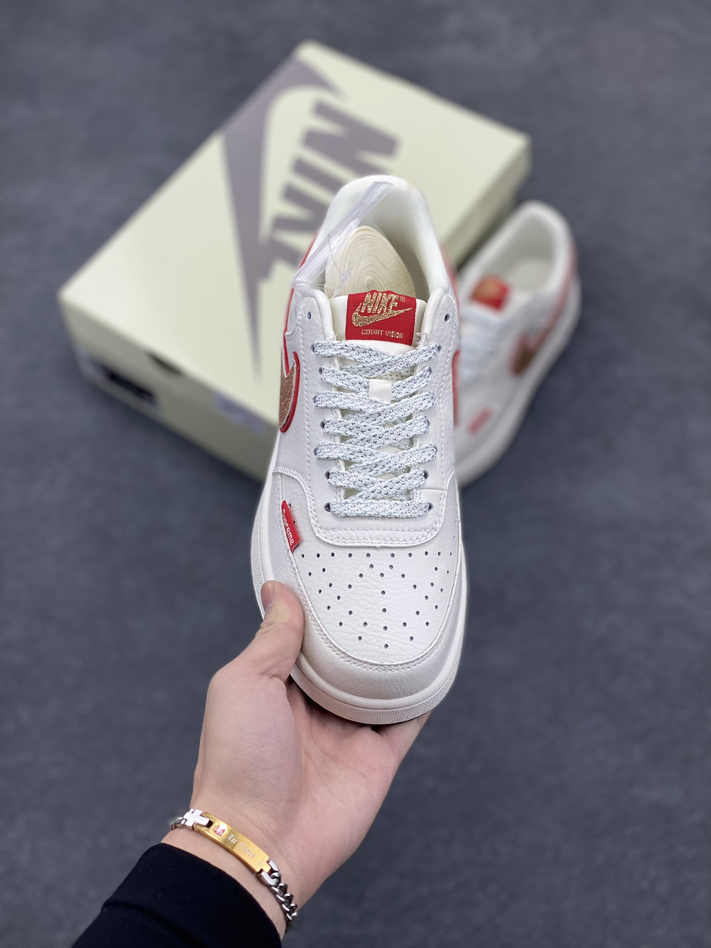 图片[2]-海外爆款 ZP订单 NIKE EBERNON Low prm 小空军低帮百搭透气休闲运动板鞋 独家头层版本 原数据独家私模大底 纯正版型 清洁度完美 货号：FD5188-126 尺码：36 36.5 37.5 38 38.5 39 40 40.5 41 42 42.5 43 44 44.5 45-选品中心