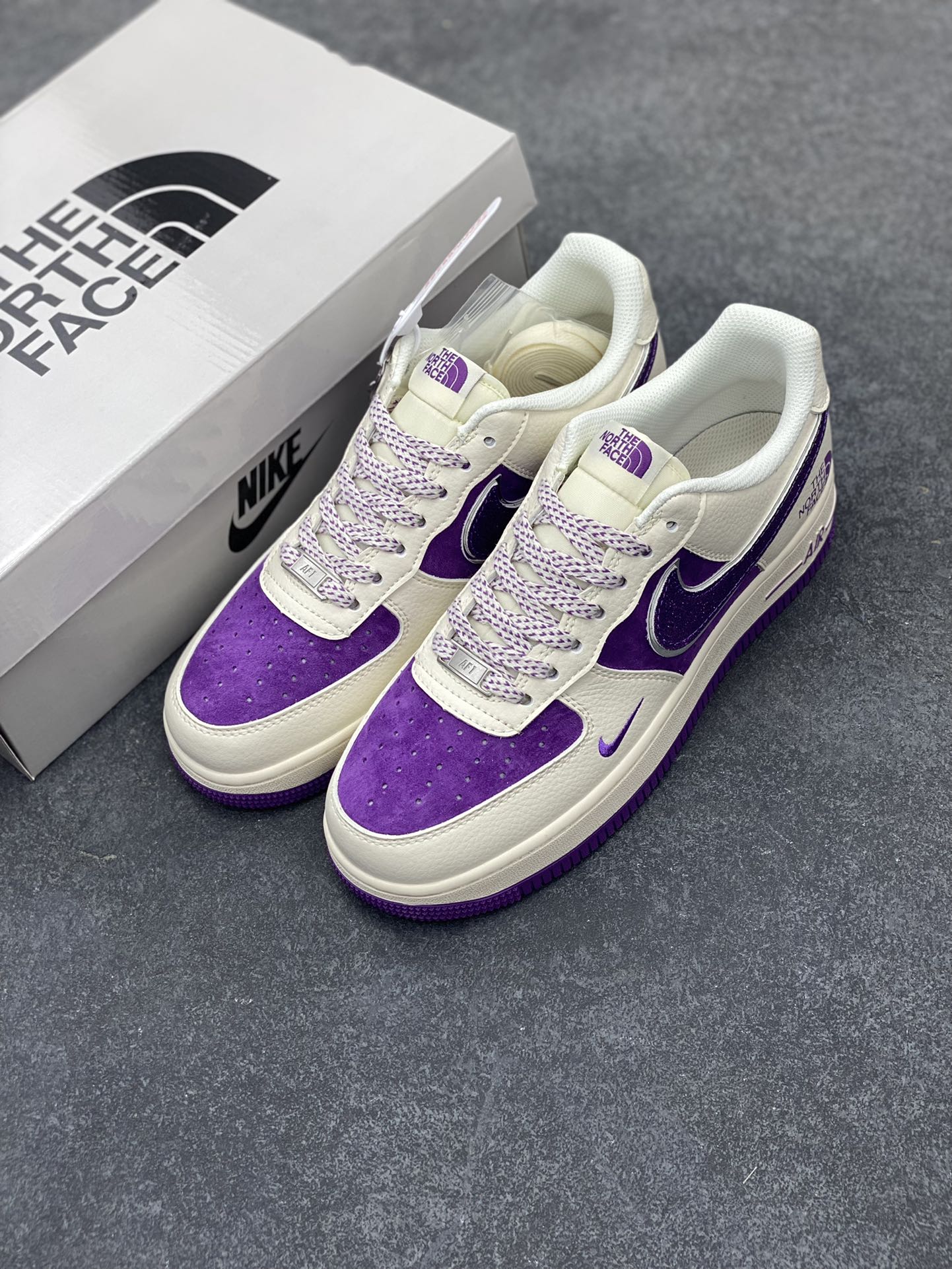 图片[8]-NIke Air Force 1 \’07 Low “北面联名”空军一号 低帮 运动鞋 休闲鞋 折边针车 工艺难度大 原楦头原纸板 原装鞋盒 定制五金配件 内置全掌气垫 原厂鞋底 货号：QY6818-536 尺码：36 36.5 37.5 38 38.5 39 40 40.5 41 42 42.5 43 44 44.5 45-选品中心