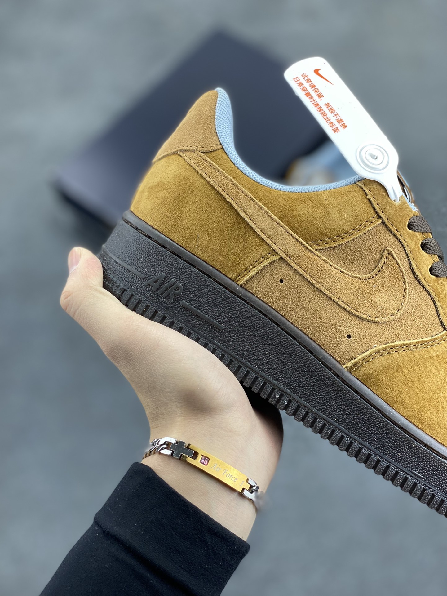 图片[6]-Air Force 1\’ 07 棕褐 原楦头原纸板 打造纯正空军版型 专注外贸渠道 全掌内置蜂窝气垫 #原盒配件 原厂中底钢印、拉帮完美 货号：IB4617-222 尺码：36 36.5 37.5 38 38.5 39 40 40.5 41 42 42.5 43 44 44.5 45-选品中心