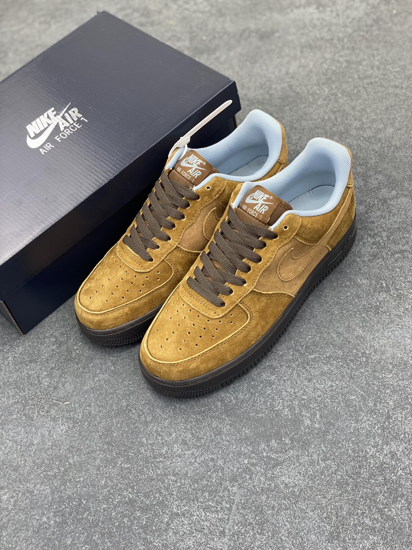 图片[8]-Air Force 1\’ 07 棕褐 原楦头原纸板 打造纯正空军版型 专注外贸渠道 全掌内置蜂窝气垫 #原盒配件 原厂中底钢印、拉帮完美 货号：IB4617-222 尺码：36 36.5 37.5 38 38.5 39 40 40.5 41 42 42.5 43 44 44.5 45-选品中心