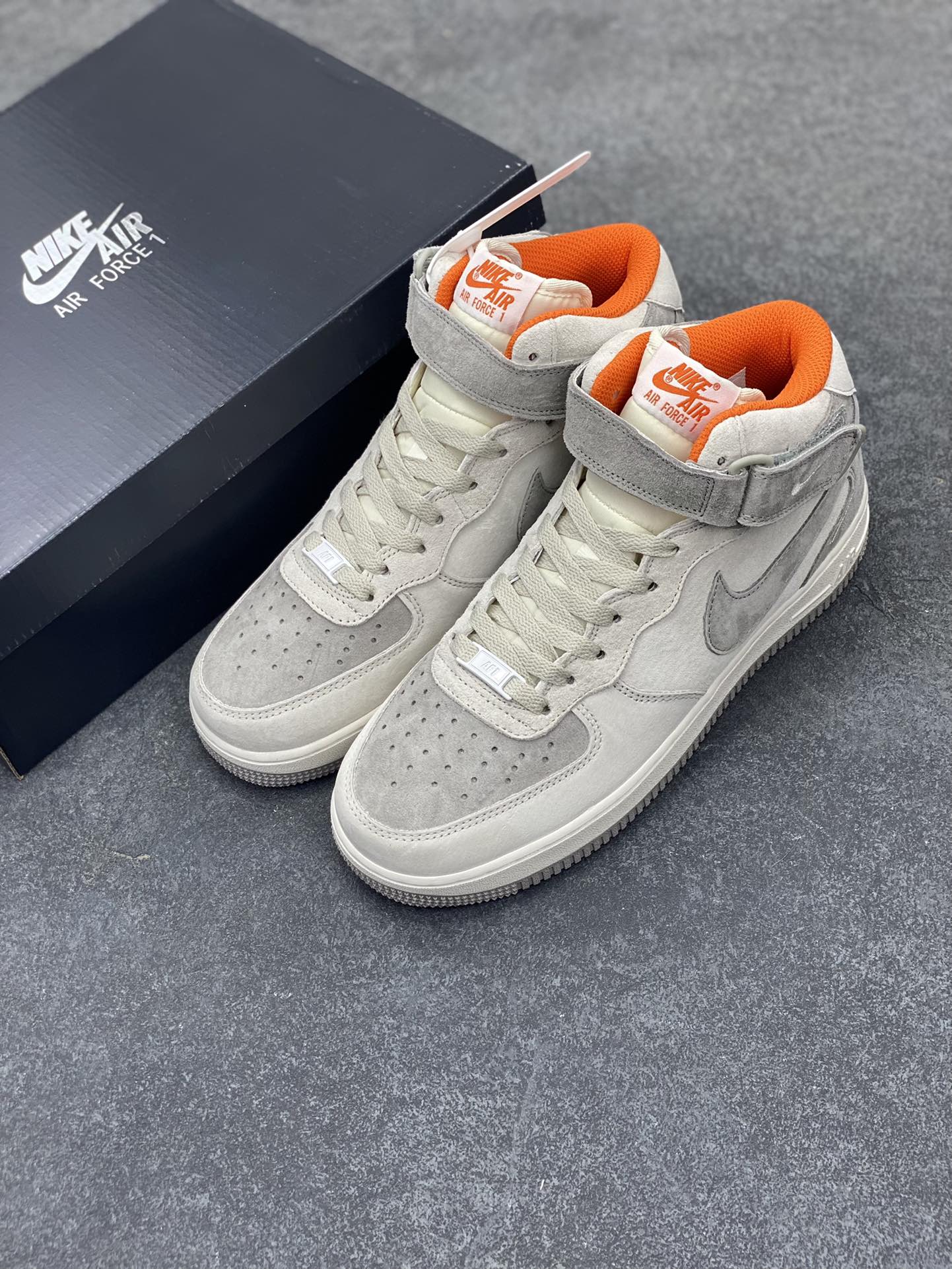 图片[8]-Nike Air Force 1 \’Mid 07 灰橙麂皮 空军一号中帮休闲板鞋 进口麂皮 3M反光 原楦头原纸板 纯正空军版型 内置全掌气垫 原厂中底钢印 货号：CQ5059-105 尺码：36 36.5 37.5 38 38.5 39 40 40.5 41 42 42.5 43 44 44.5 45-选品中心