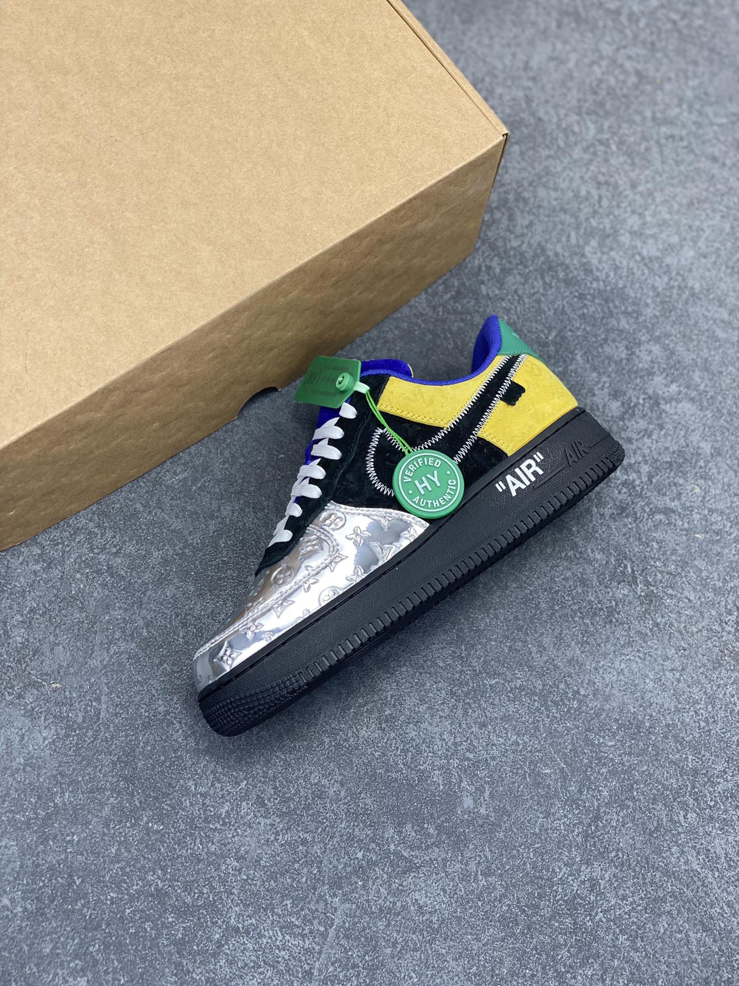 图片[7]-HY版本💯  Lv x Nike Air Force 1 Low 路易斯威登驴牌LV联名 空军一号低帮运动休闲板鞋 原楦头原纸板 打造纯正空军版型#专注外贸渠道 全掌内置蜂窝气垫 #原盒配件 中底钢印、拉帮完美 货号：1A9VCH 尺码：35.5 36 36.5 37.5 38 38.5 39 40 40.5 41 42 42.5 43 44 44.5 45-选品中心