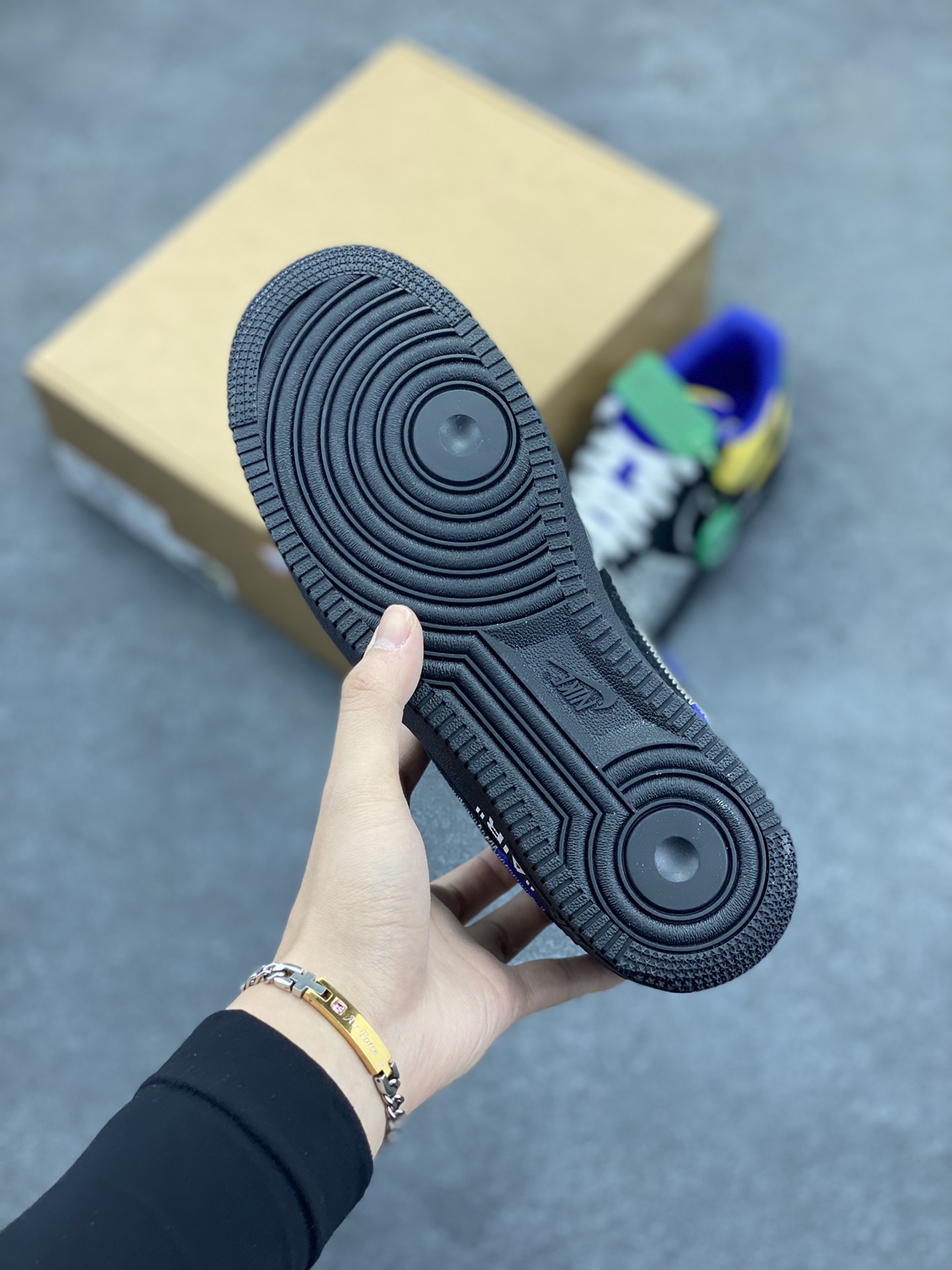 图片[5]-HY版本💯  Lv x Nike Air Force 1 Low 路易斯威登驴牌LV联名 空军一号低帮运动休闲板鞋 原楦头原纸板 打造纯正空军版型#专注外贸渠道 全掌内置蜂窝气垫 #原盒配件 中底钢印、拉帮完美 货号：1A9VCH 尺码：35.5 36 36.5 37.5 38 38.5 39 40 40.5 41 42 42.5 43 44 44.5 45-选品中心