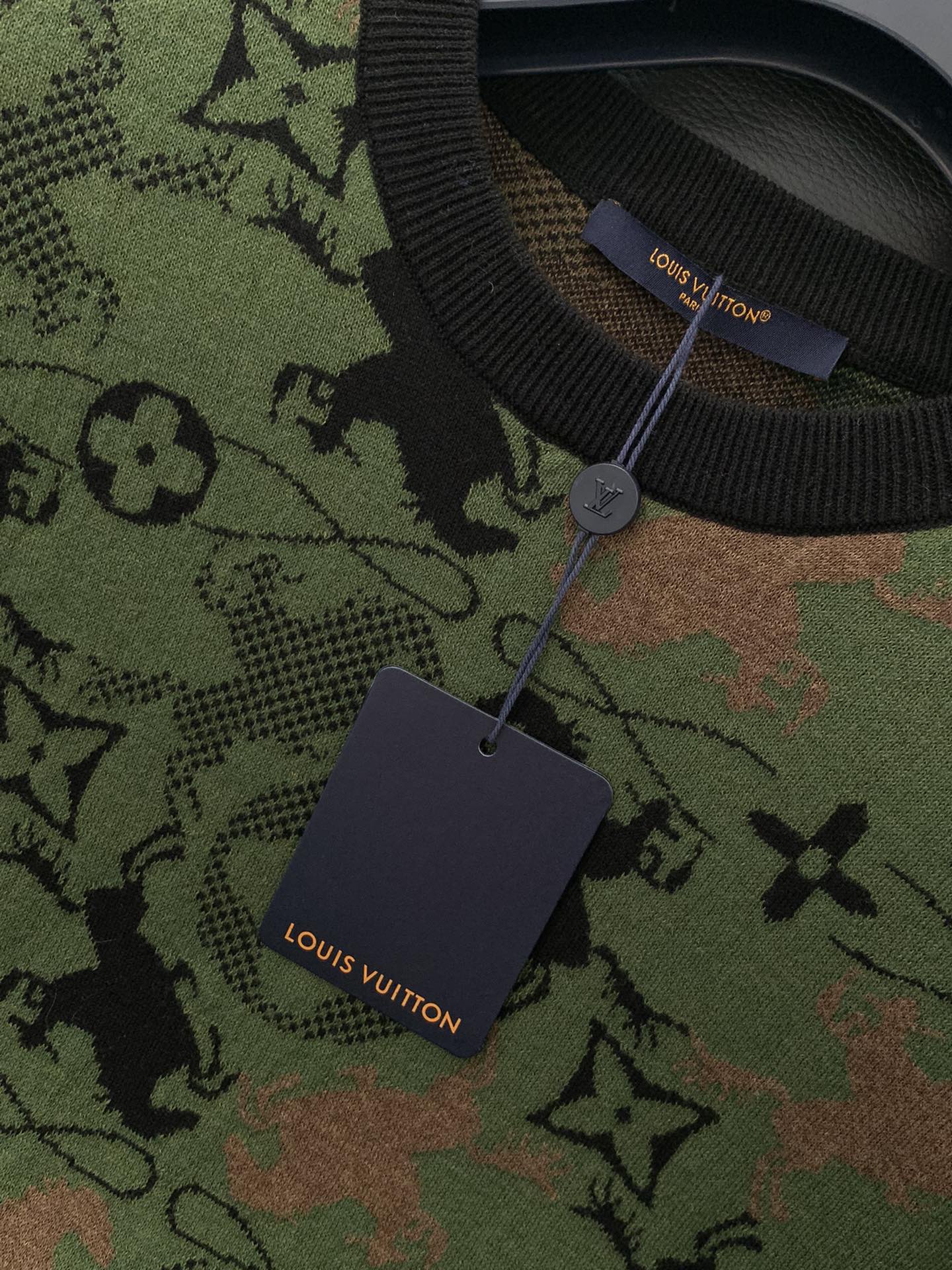 ，LouisVuitton 路易威登，2025春夏最新款，专柜同步有售，原单狠货，时尚休闲圆领针织短袖T