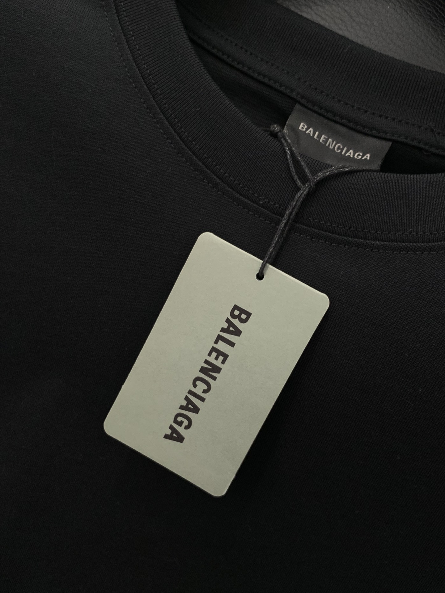 ，Balenciaga 巴黎世家，2025春夏最新款，专柜同步有售，原单狠货，爆款时尚休闲圆领短袖T恤，