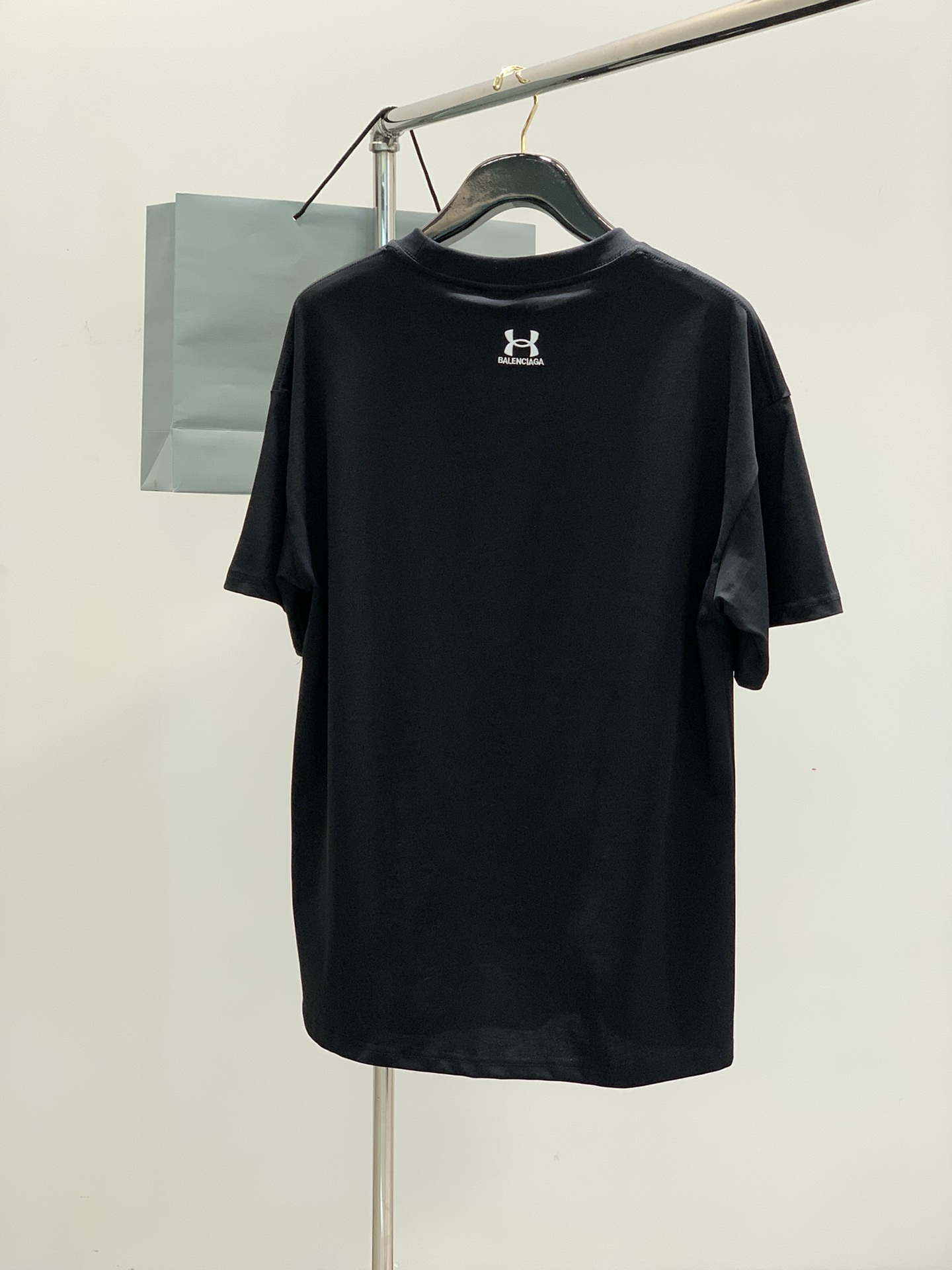 ，Balenciaga 巴黎世家，2025春夏最新款，专柜同步有售，原单狠货，爆款时尚休闲圆领短袖T恤，