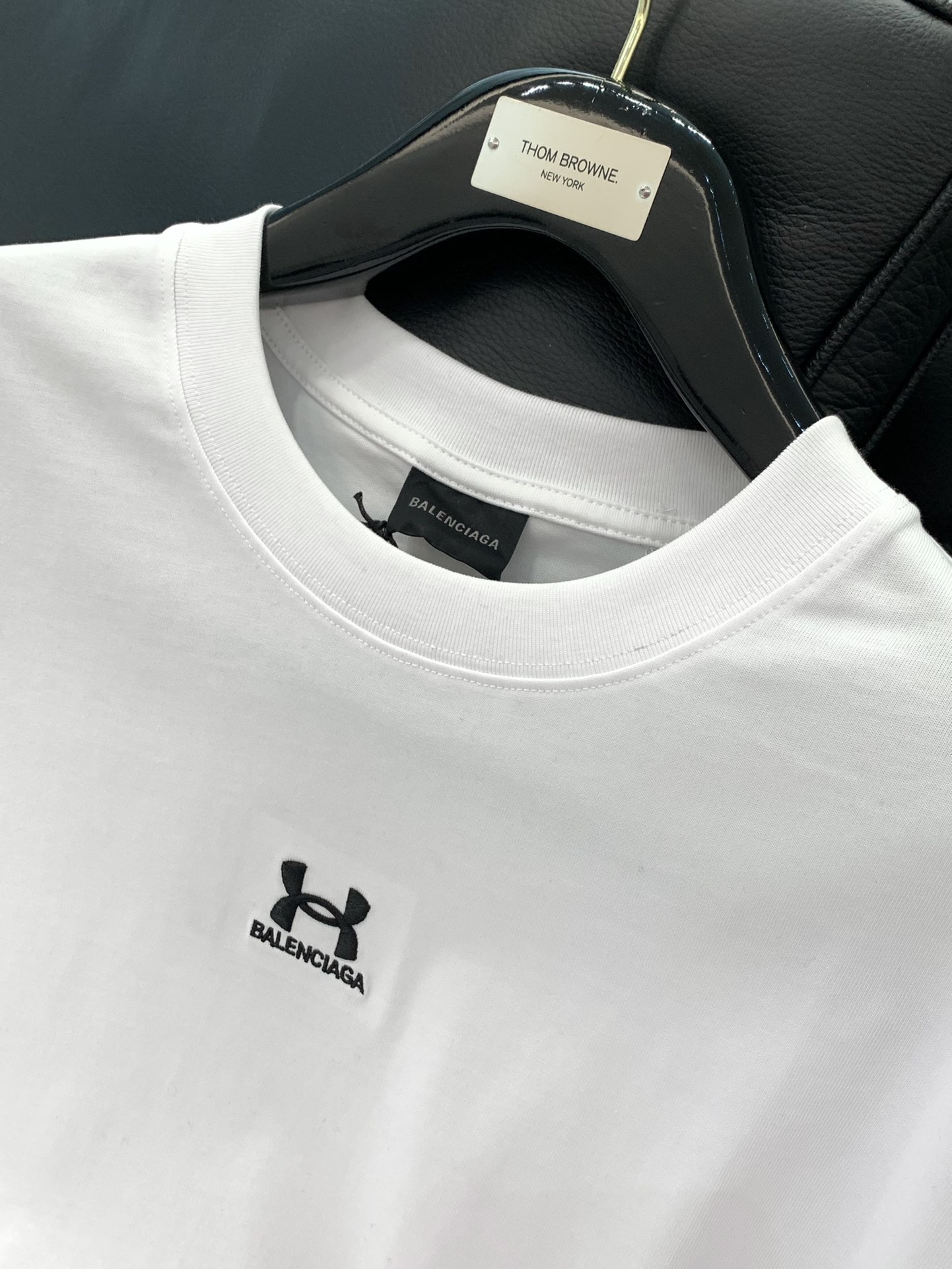，Balenciaga 巴黎世家，2025春夏最新款，专柜同步有售，原单狠货，爆款时尚休闲圆领短袖T恤，