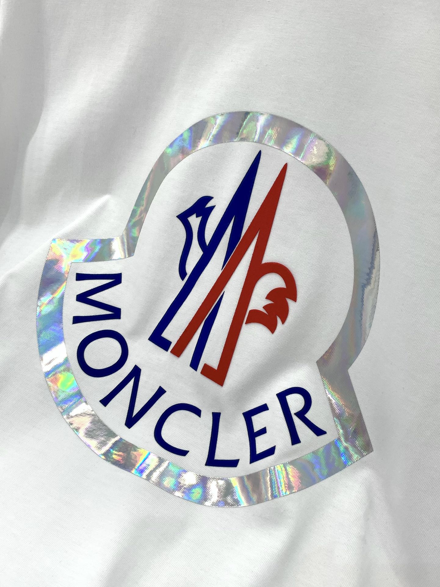 ，Moncler 蒙口，2025夏季最新品，专柜同步有售，原单狠货，时尚休闲圆领短袖T恤，上身舒适！吸睛