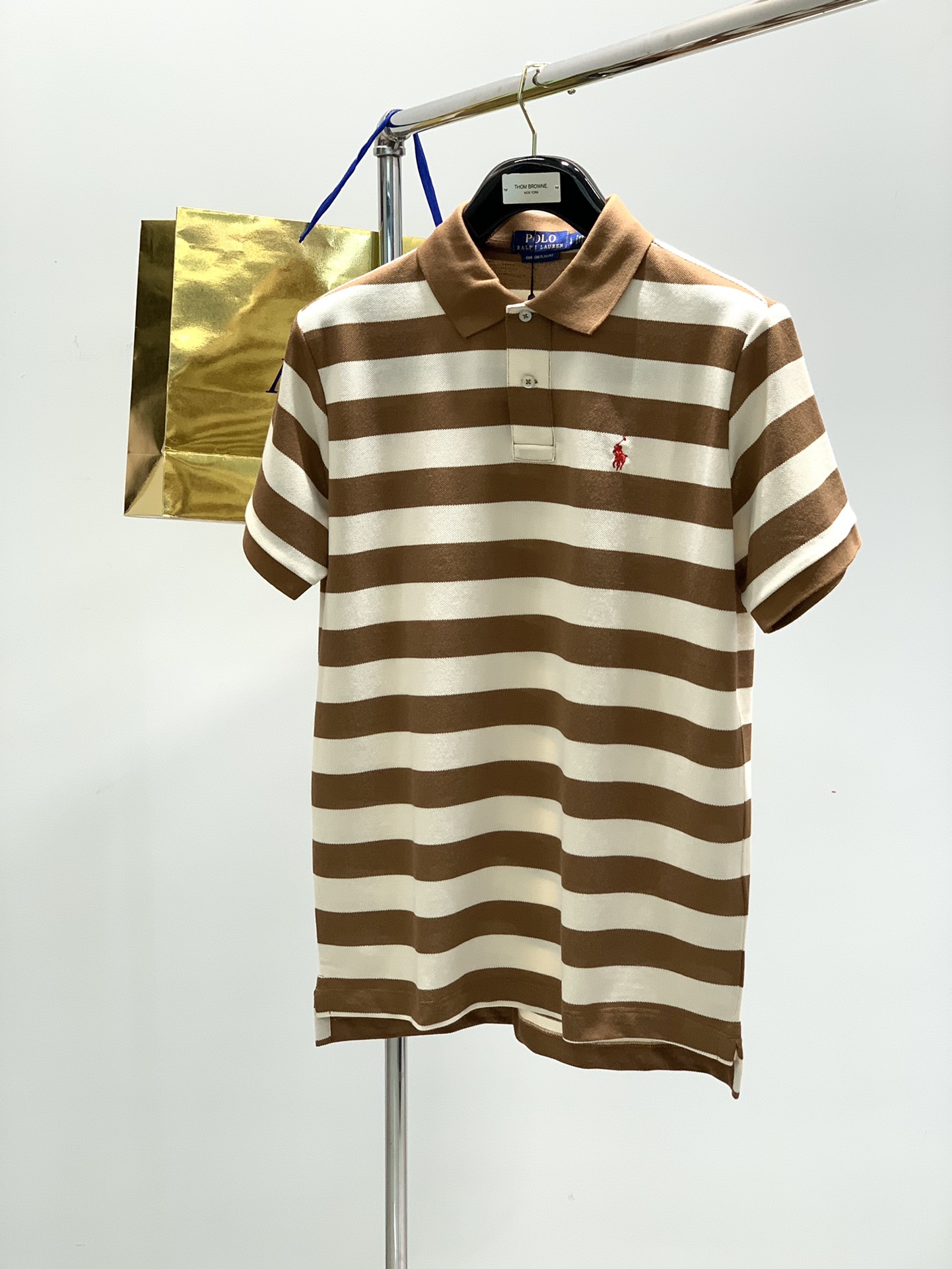 ，Polo， 2025春夏新品，专柜同步有售，简约时尚休闲Polo短袖，原版进口面料，舒适透气，顶级刺绣