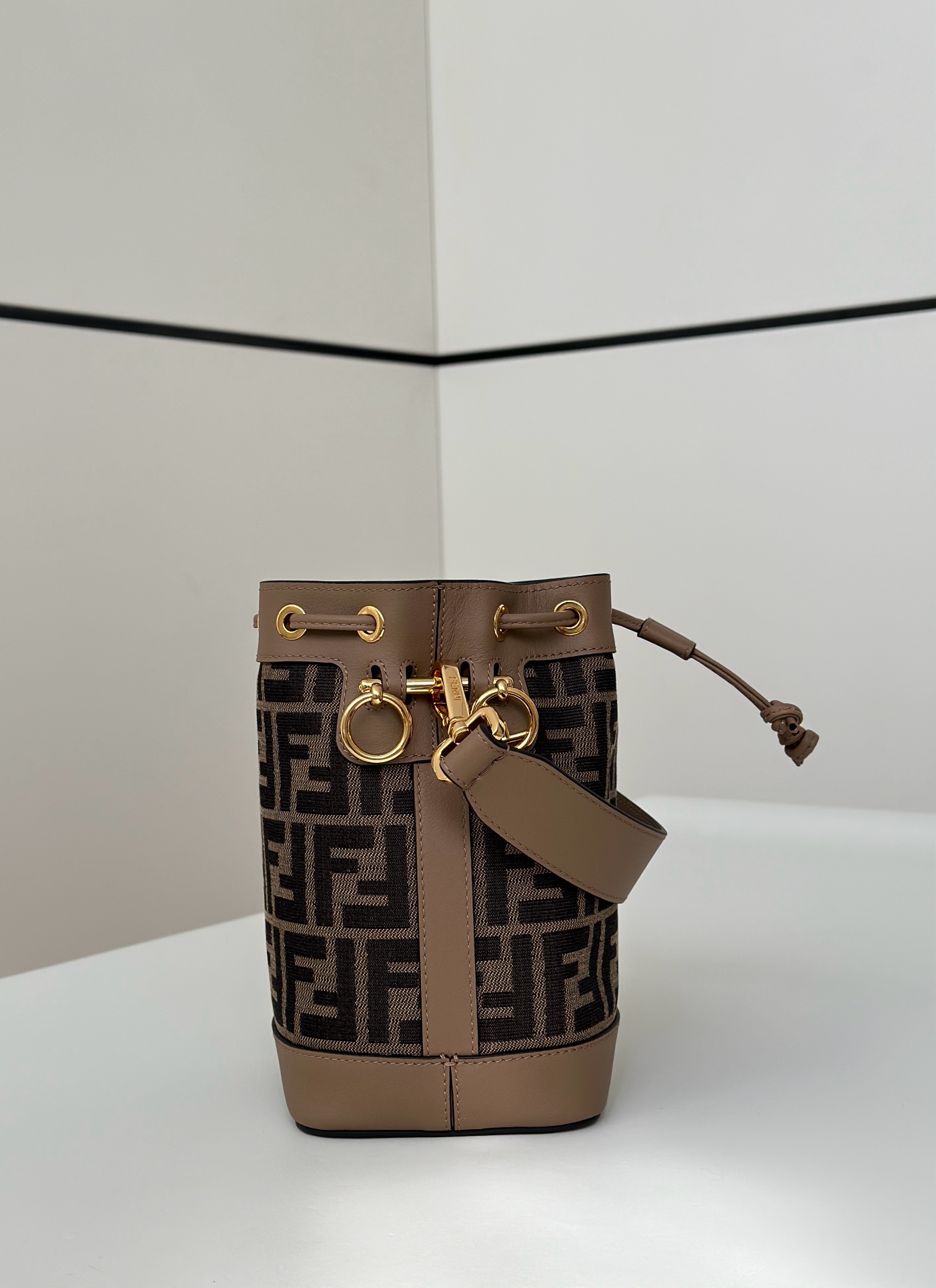 [Fendi Women