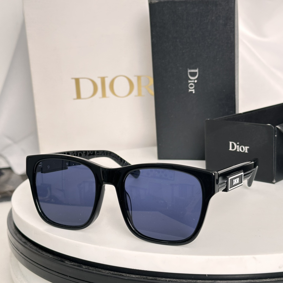  ‼️新品 。迪奥板材字母太阳眼镜 Dior B23 S2F 时尚CD高级方形潮款墨镜🕶 男女款 素颜百