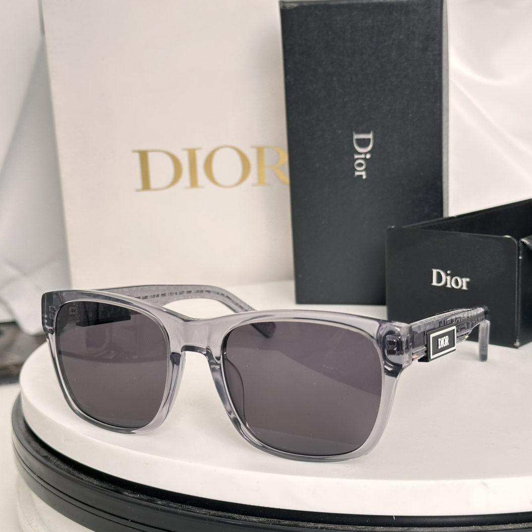  ‼️新品 。迪奥板材字母太阳眼镜 Dior B23 S2F 时尚CD高级方形潮款墨镜🕶 男女款 素颜百