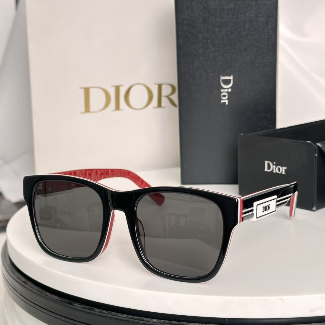  ‼️新品 。迪奥板材字母太阳眼镜 Dior B23 S2F 时尚CD高级方形潮款墨镜🕶 男女款 素颜百