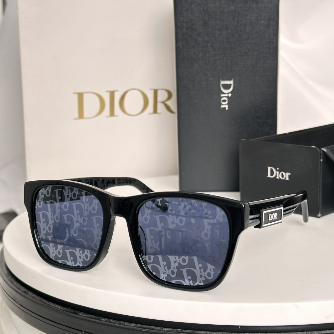  ‼️新品 。迪奥板材字母太阳眼镜 Dior B23 S2F 时尚CD高级方形潮款墨镜🕶 男女款 素颜百