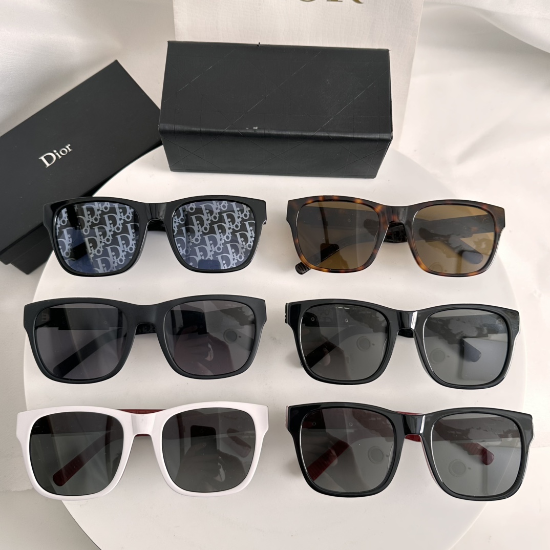  ‼️新品 。迪奥板材字母太阳眼镜 Dior B23 S2F 时尚CD高级方形潮款墨镜🕶 男女款 素颜百