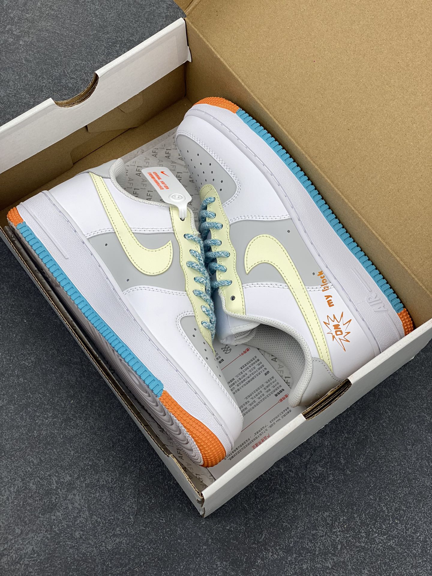 图片[9]-福利特价 Nike Air Force 1 Low 空军一号低帮百搭休闲运动板鞋。柔软、弹性十足的缓震性能和出色的中底设计，横跨复古与现代的外型结合，造就出风靡全球三十多年的Force 1，直到今天还深受青睐。 货号：DH2920-111 尺码：36 36.5 37.5 38 38.5 39 40 40.5 41 42 42.5 43 44 44.5 45-选品中心