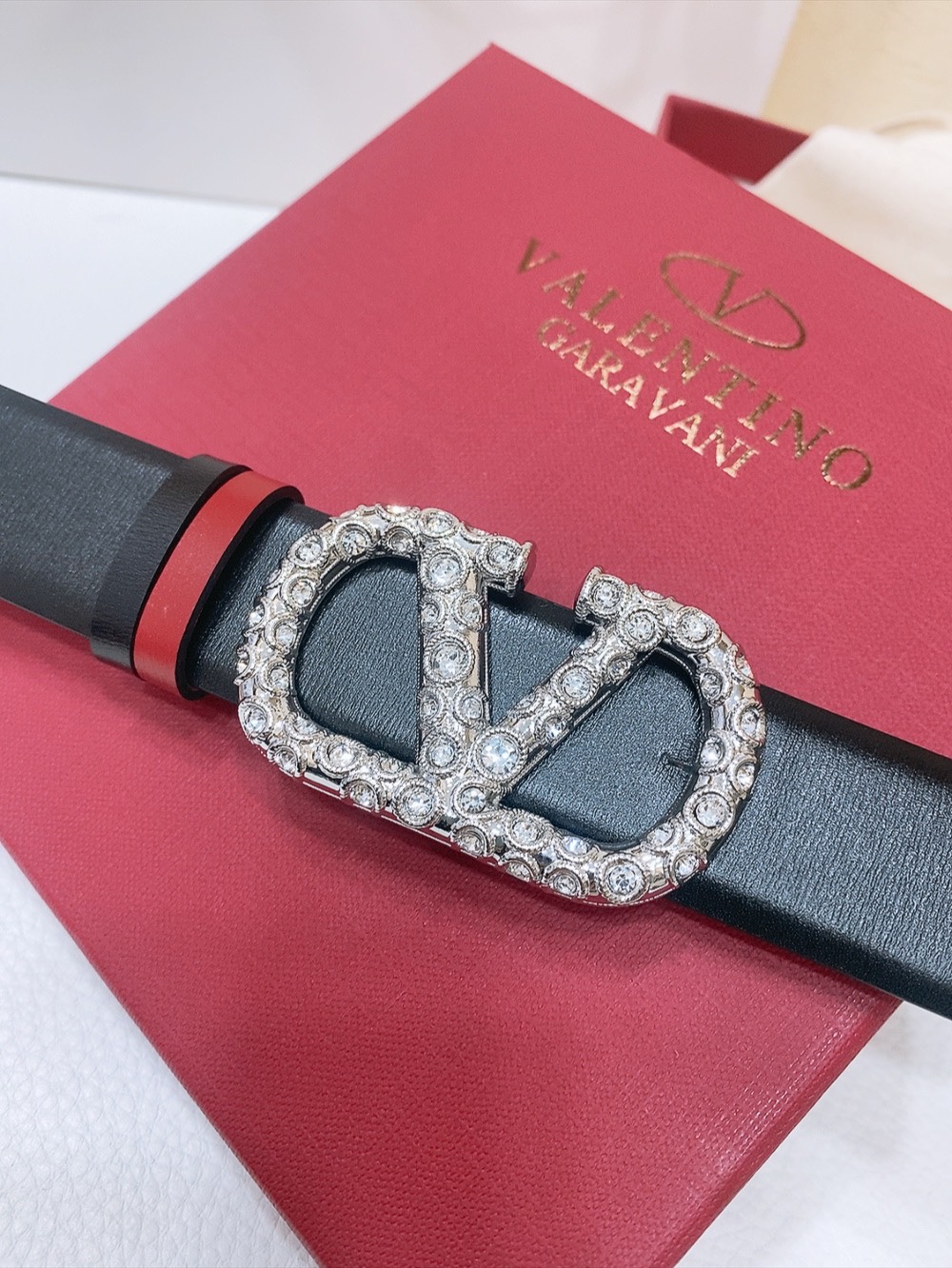 Valentino Vlogo Belt: Shallow Pill Signature, Schwarlow Stripes, 3cm Width. - 图片 3