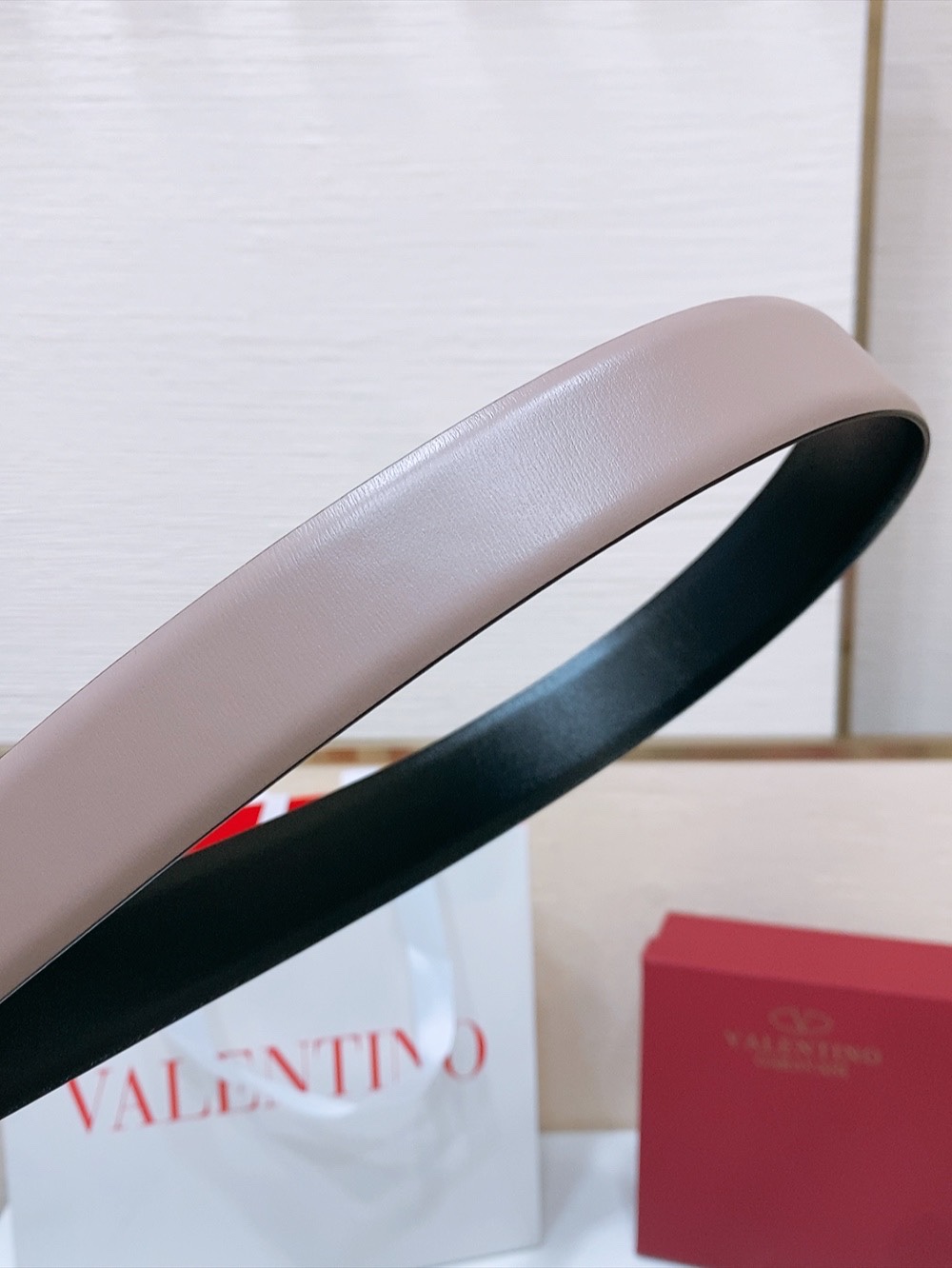 Valentino VLOGO Belt: Signature Design with Striped Oxen Skin, 3 cm Width. - 图片 5