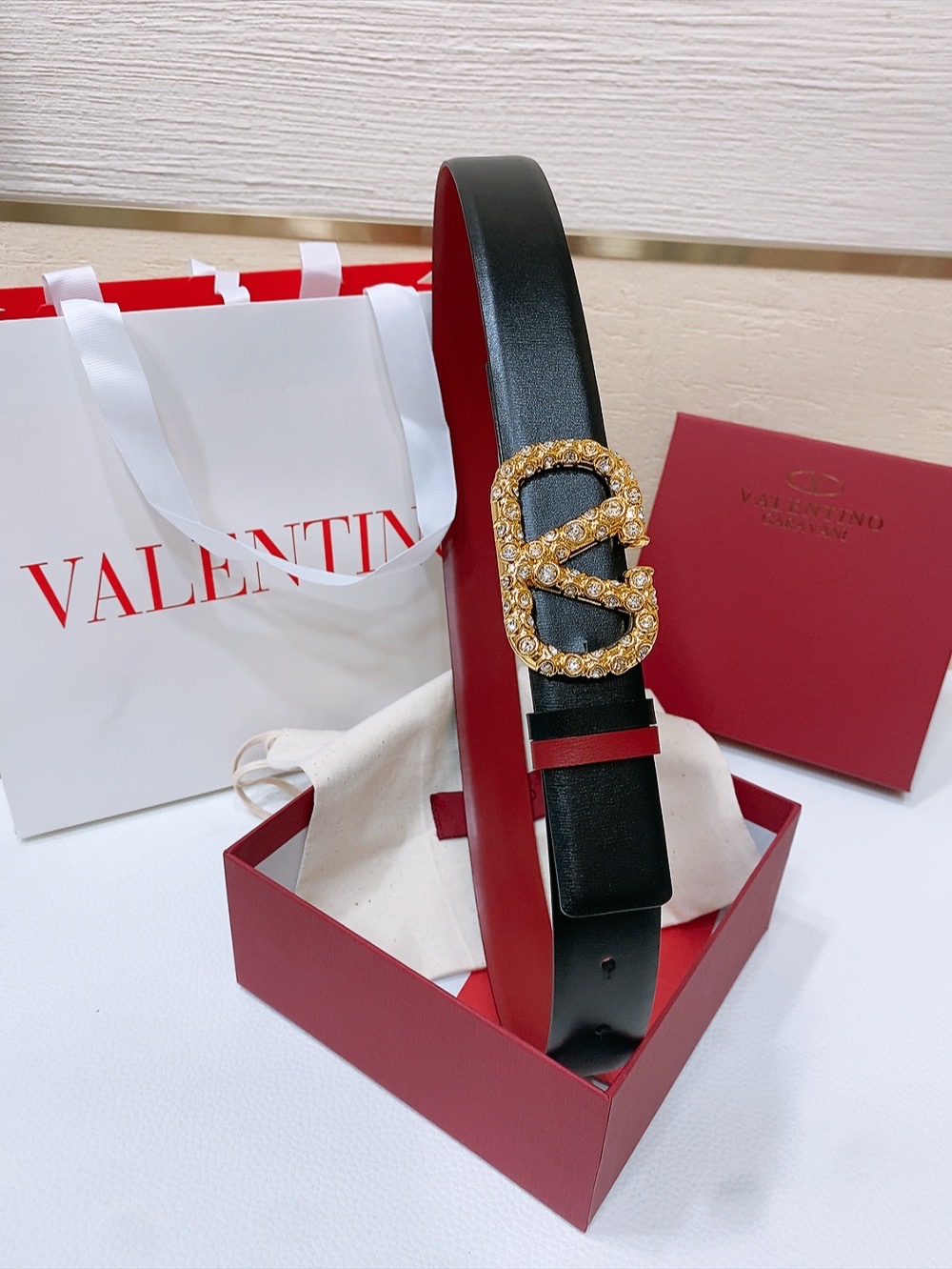 Valentino Vlogo Belt Purchase Guide: Schwarlow Stripes, 3cm Width, Oxen Skin Import - 图片 6